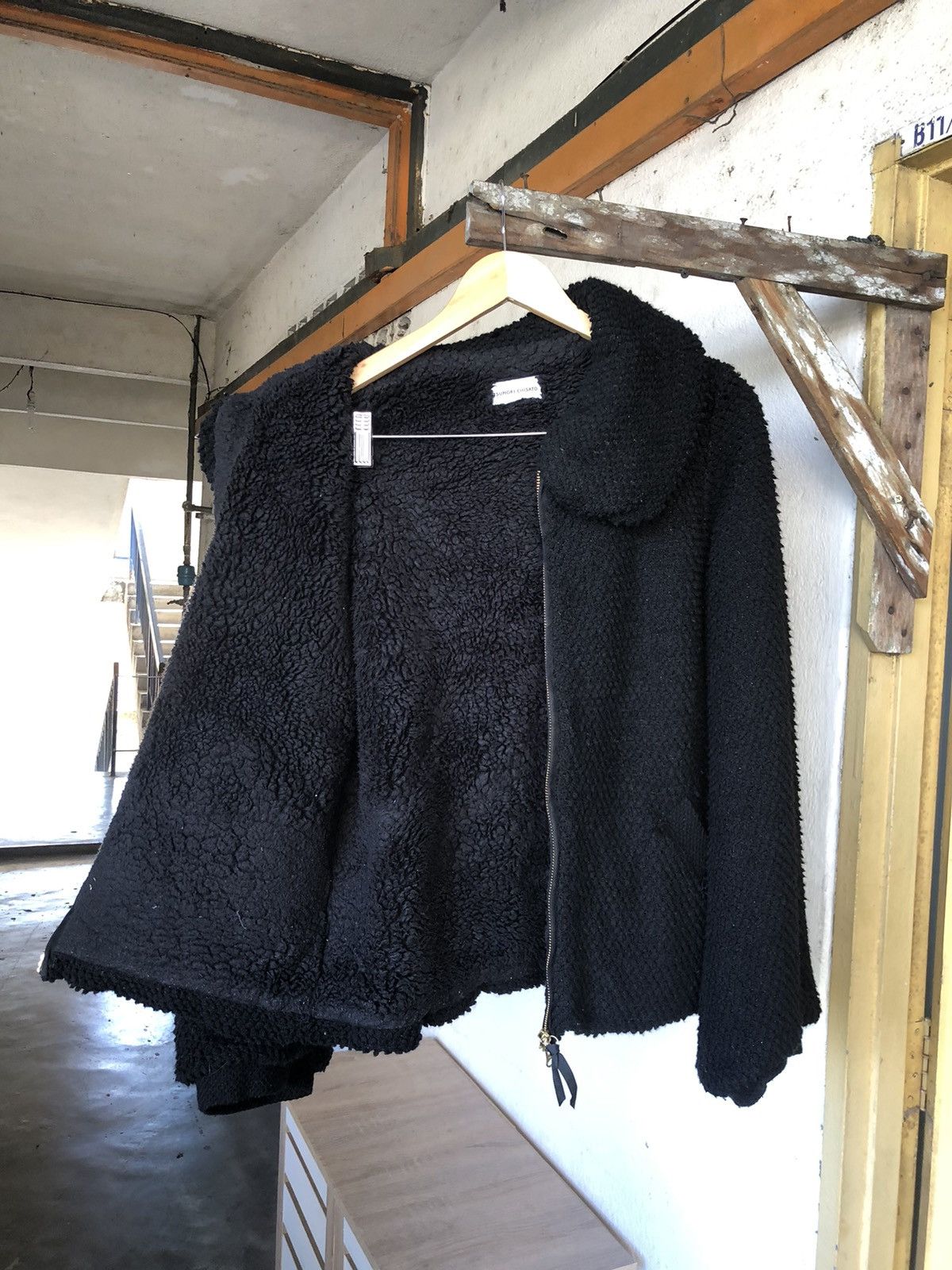 Issey Miyake Vintage Tsumori Chisato Black Boa Blouson Jackets Size L / US 10 / IT 46 - 15 Thumbnail