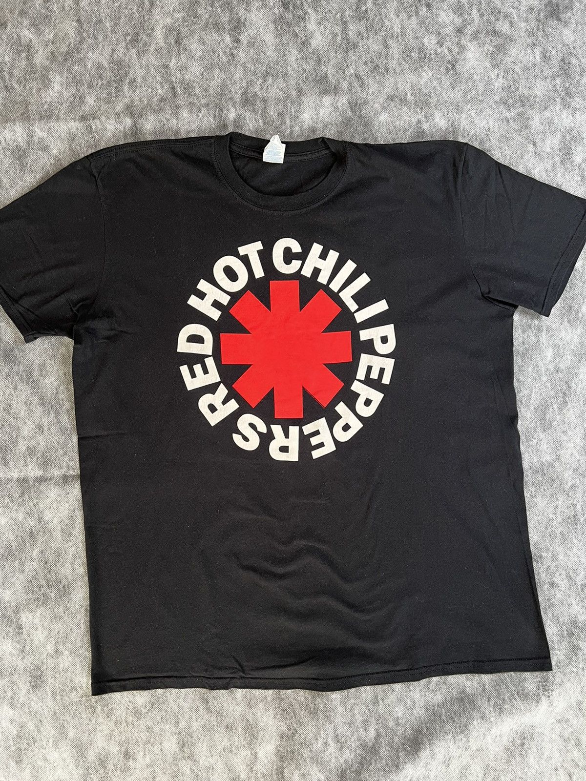 Gildan Red Hot Chili Pappeds Concert T-Shirt 2016 Size US XXL / EU 58 / 5 - 1 Thumbnail