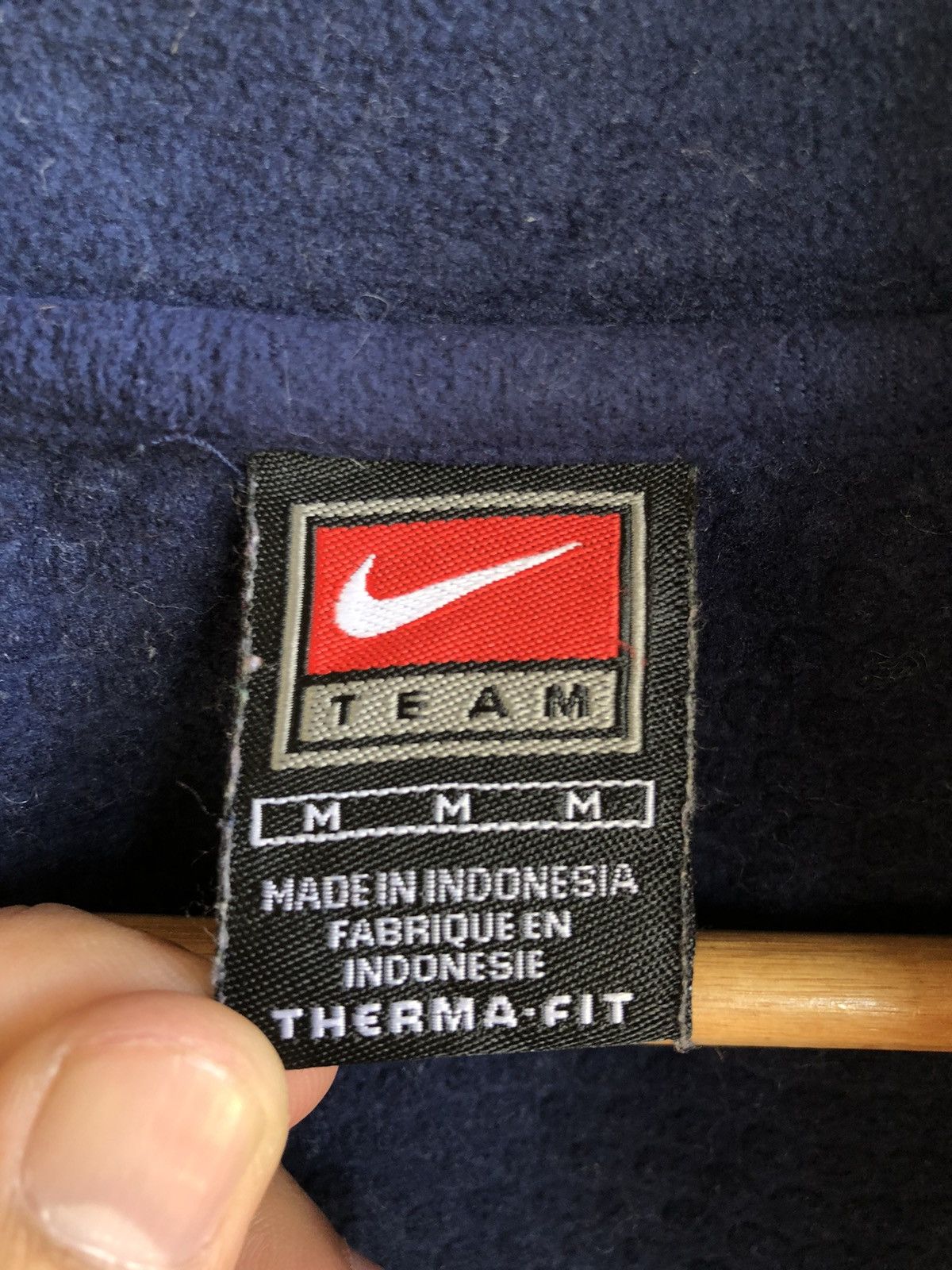 Vintage Vintage NIKE TEAM Girls Basketball half zipper Size US M / EU 48-50 / 2 - 5 Thumbnail