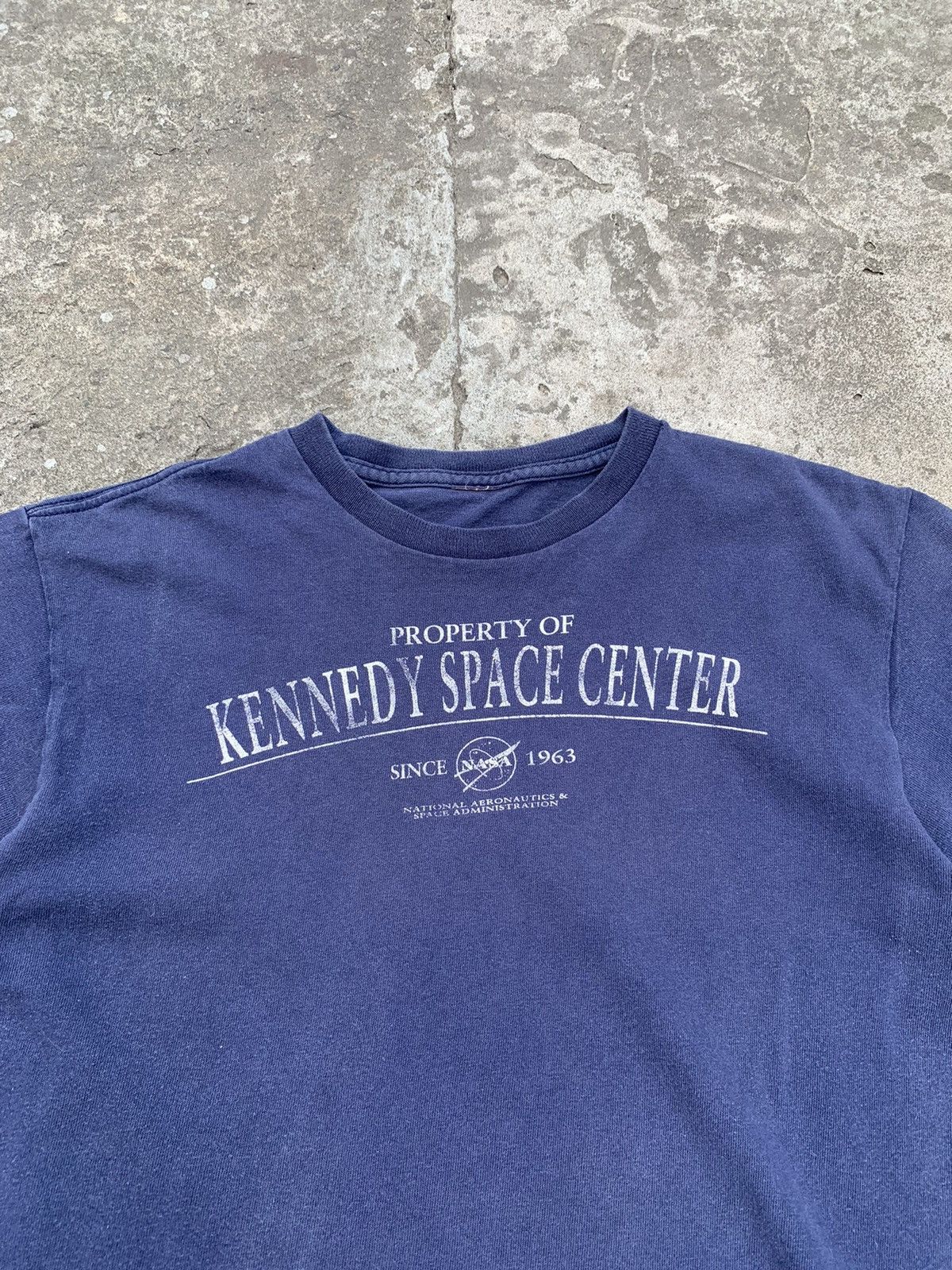 Vintage Vintage NASA Kennedy Space Center Tee Size US L / EU 52-54 / 3 - 2 Thumbnail