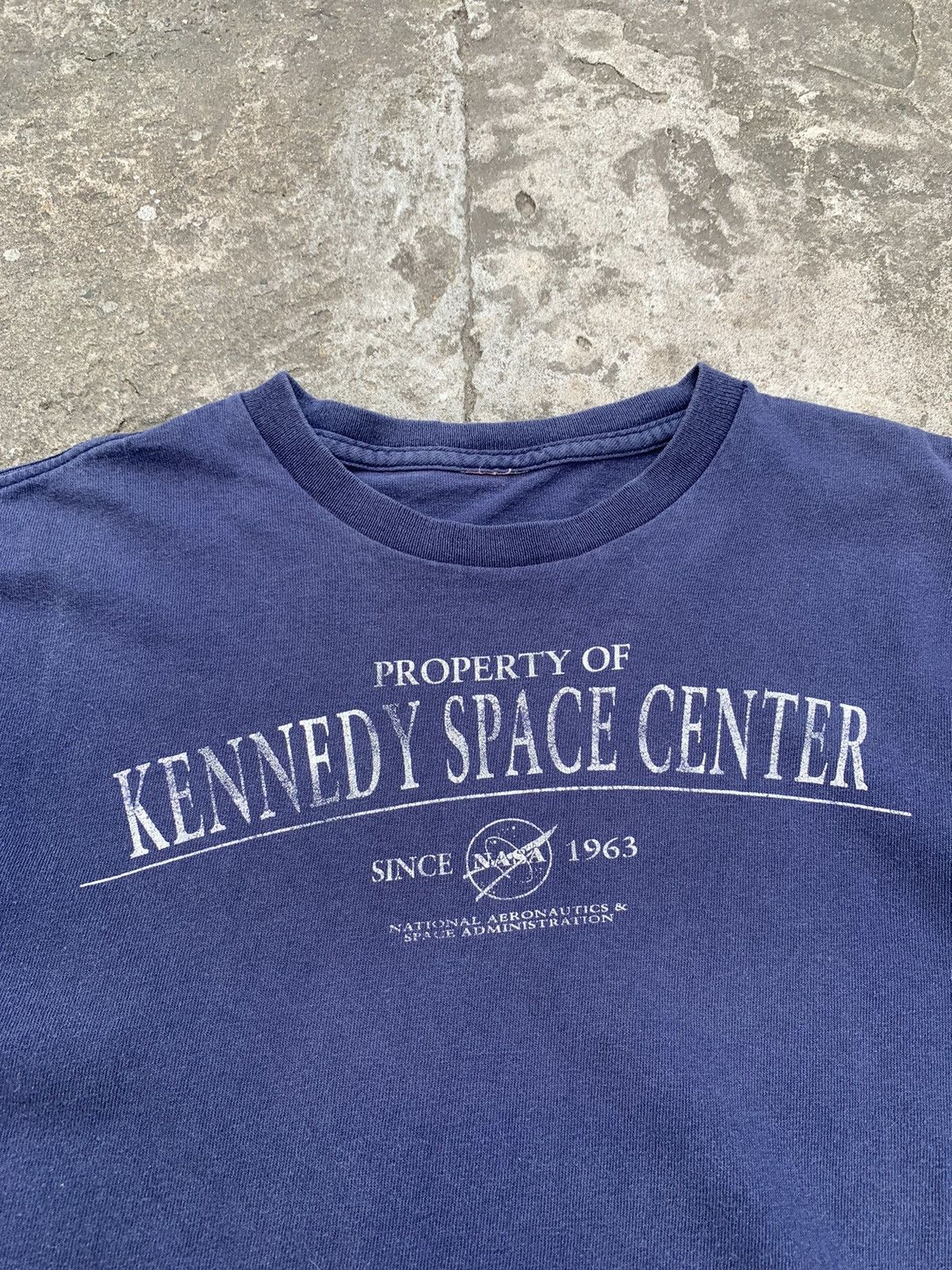 Vintage Vintage NASA Kennedy Space Center Tee Size US L / EU 52-54 / 3 - 3 Thumbnail