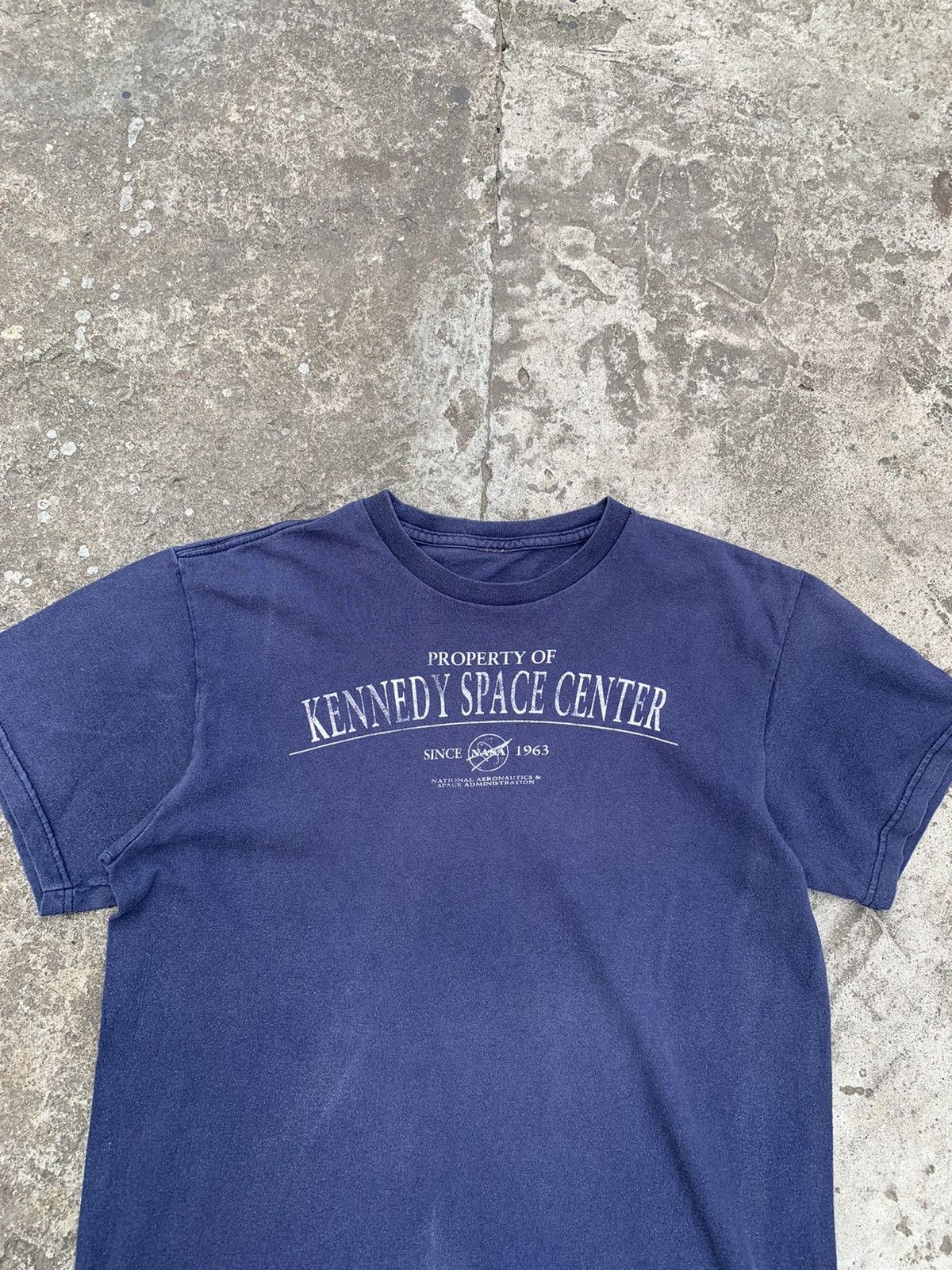 Vintage Vintage NASA Kennedy Space Center Tee Size US L / EU 52-54 / 3 - 7 Thumbnail