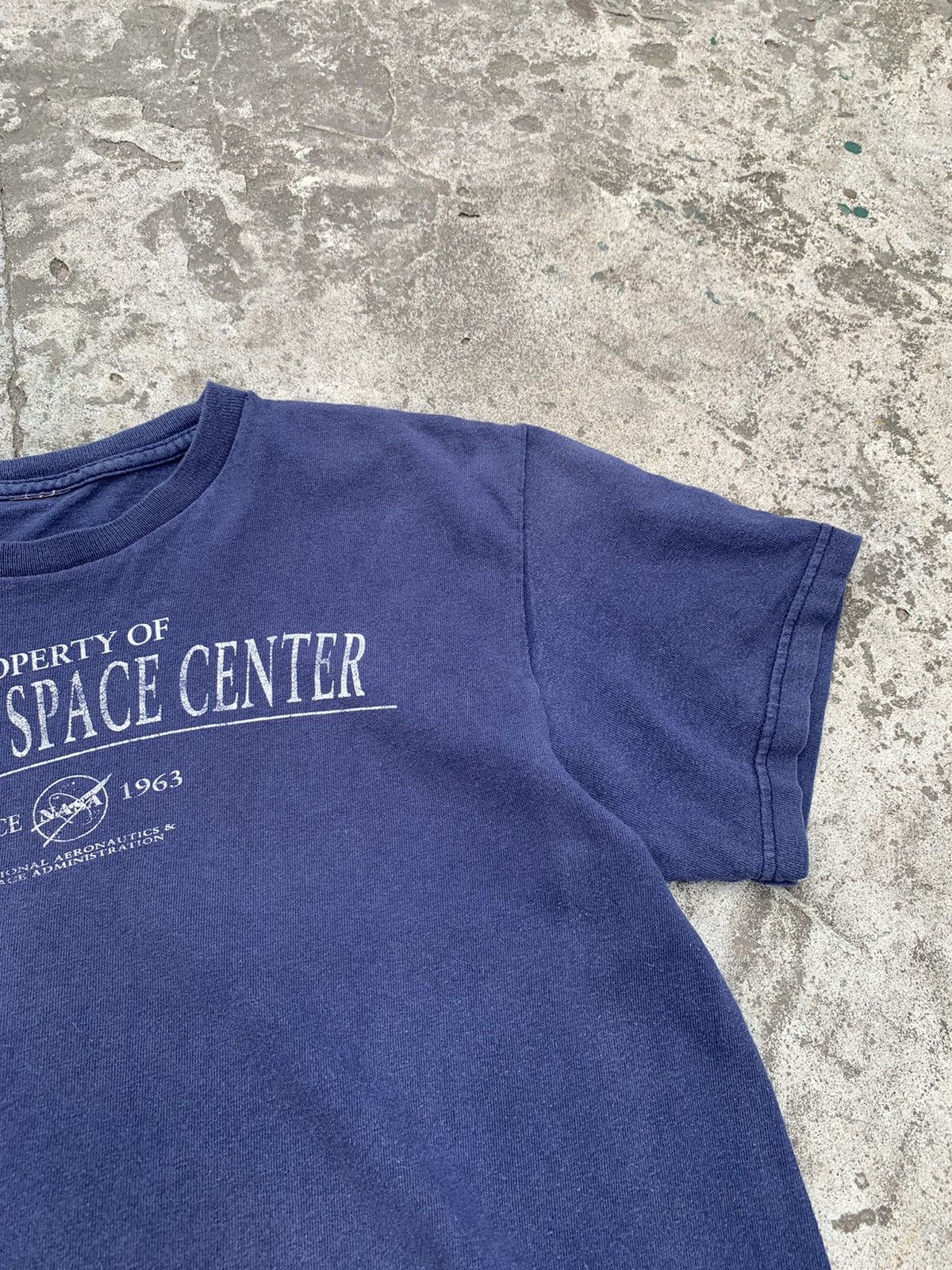 Vintage Vintage NASA Kennedy Space Center Tee Size US L / EU 52-54 / 3 - 5 Thumbnail
