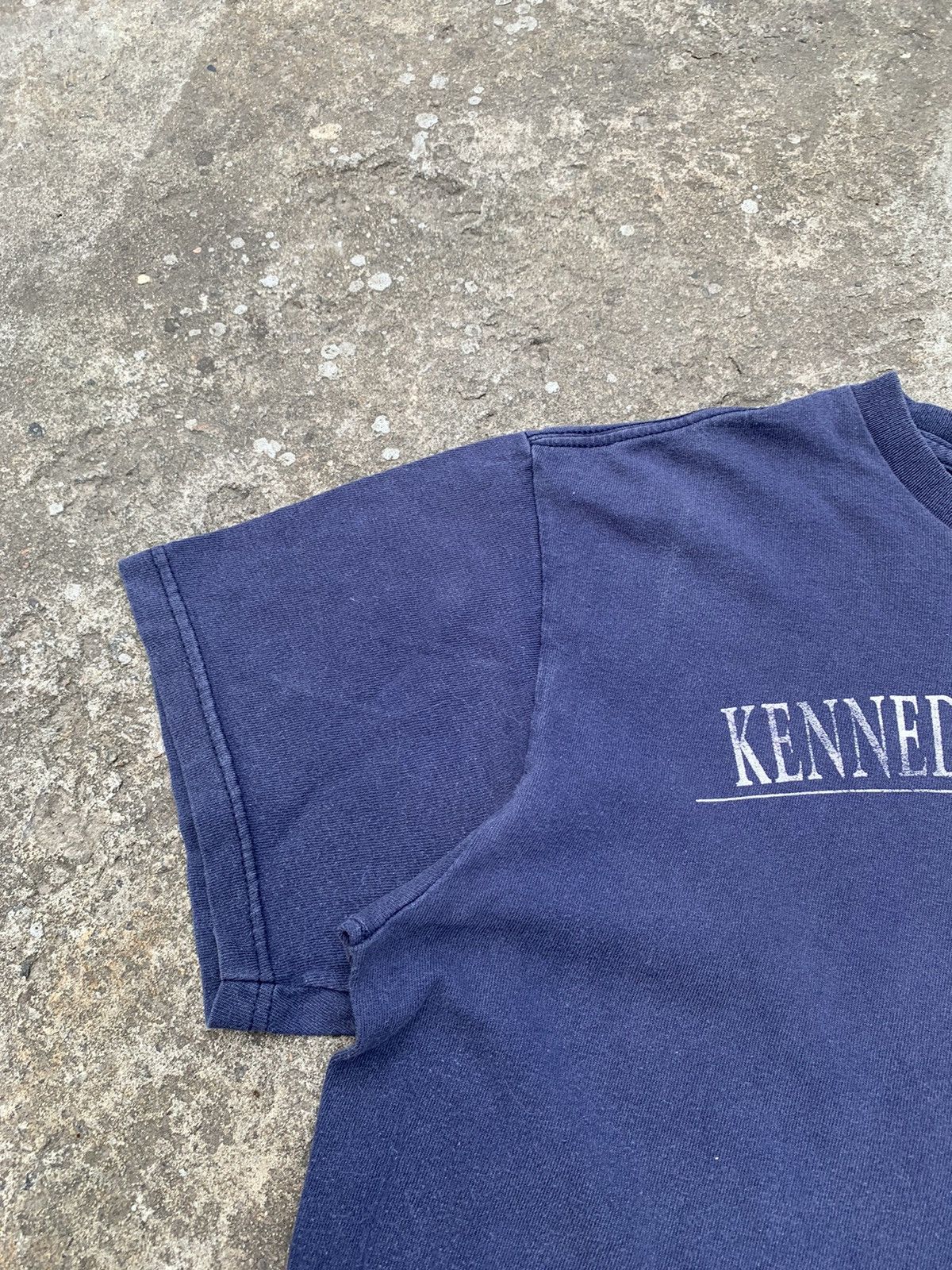 Vintage Vintage NASA Kennedy Space Center Tee Size US L / EU 52-54 / 3 - 4 Thumbnail