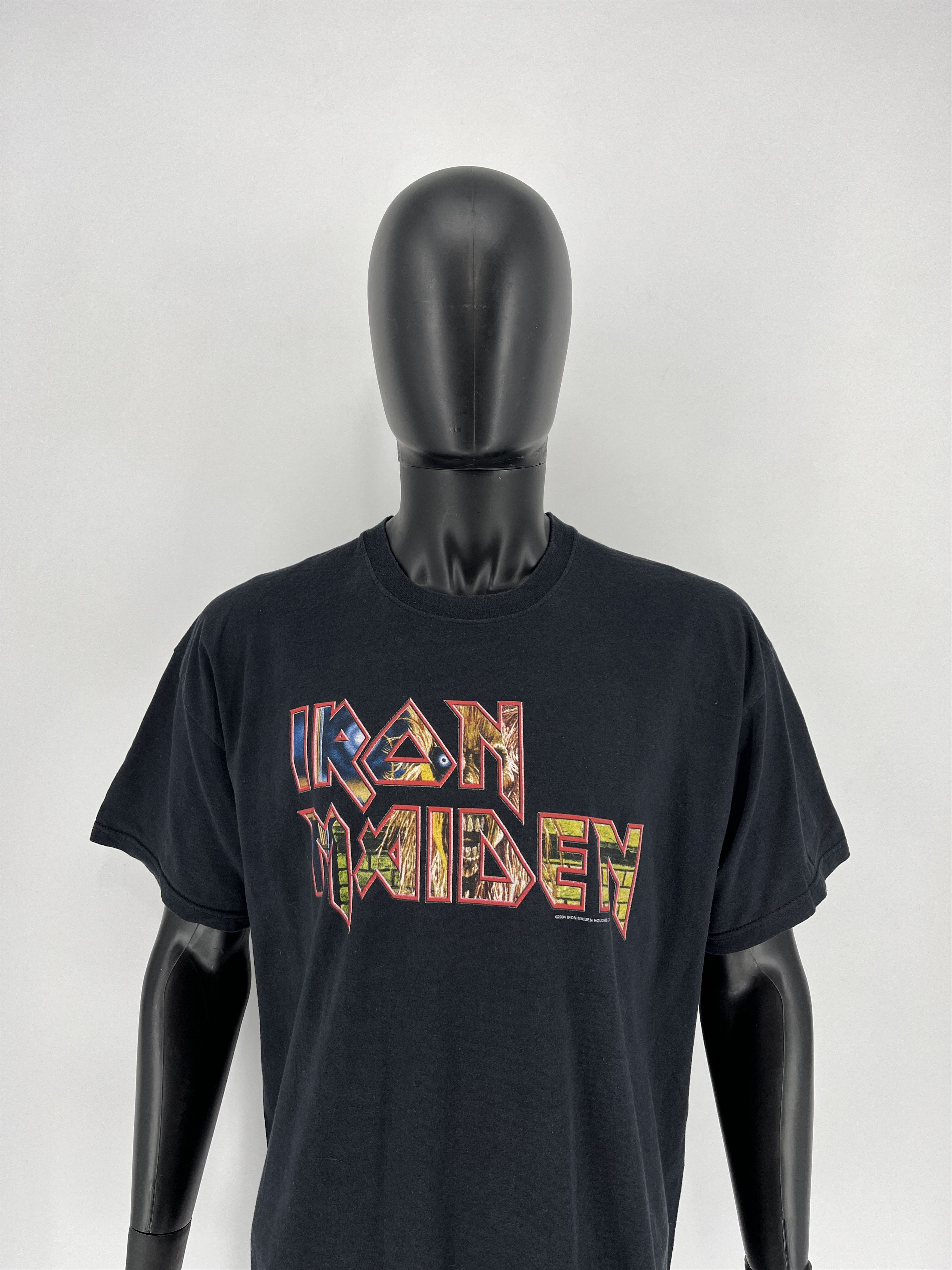 Iron Maiden × Vintage Vintage 2004 Iron Maiden t shirt black big logo y2k Size US XL / EU 56 / 4 - 1 Thumbnail