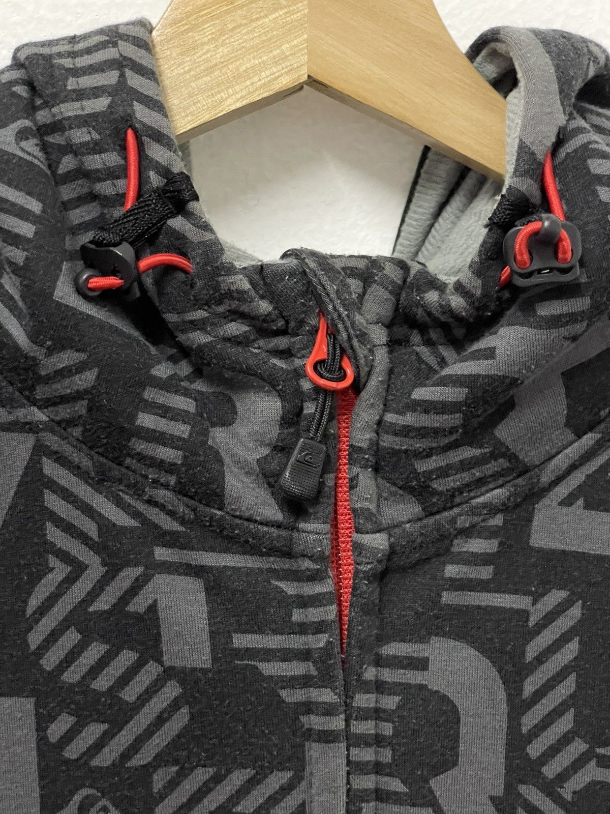 Quiksilver × Vintage Vintage Quiksilver Full Print Zipper Hoodie Size US L / EU 52-54 / 3 - 4 Thumbnail