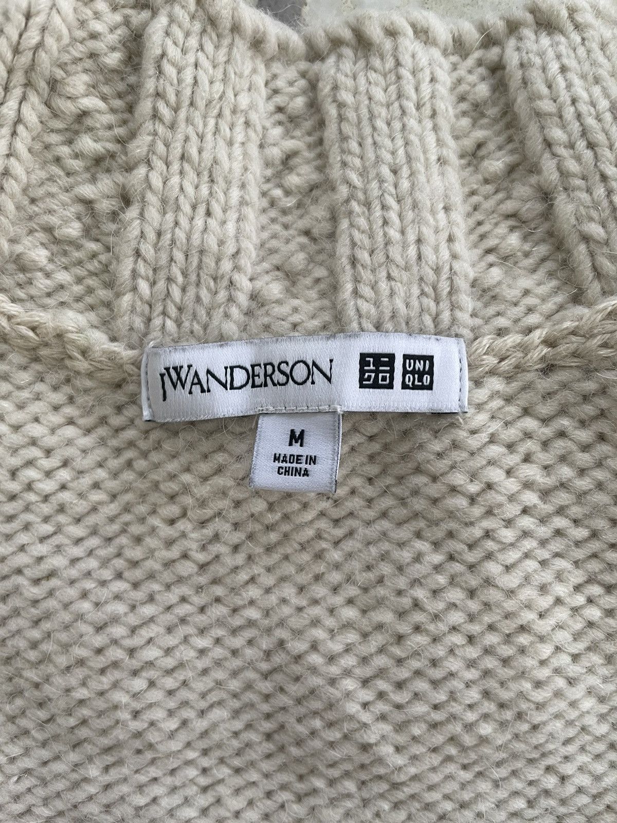 JW Anderson × Uniqlo Jw anderson x uniqlo Size US M / EU 48-50 / 2 - 3 Thumbnail