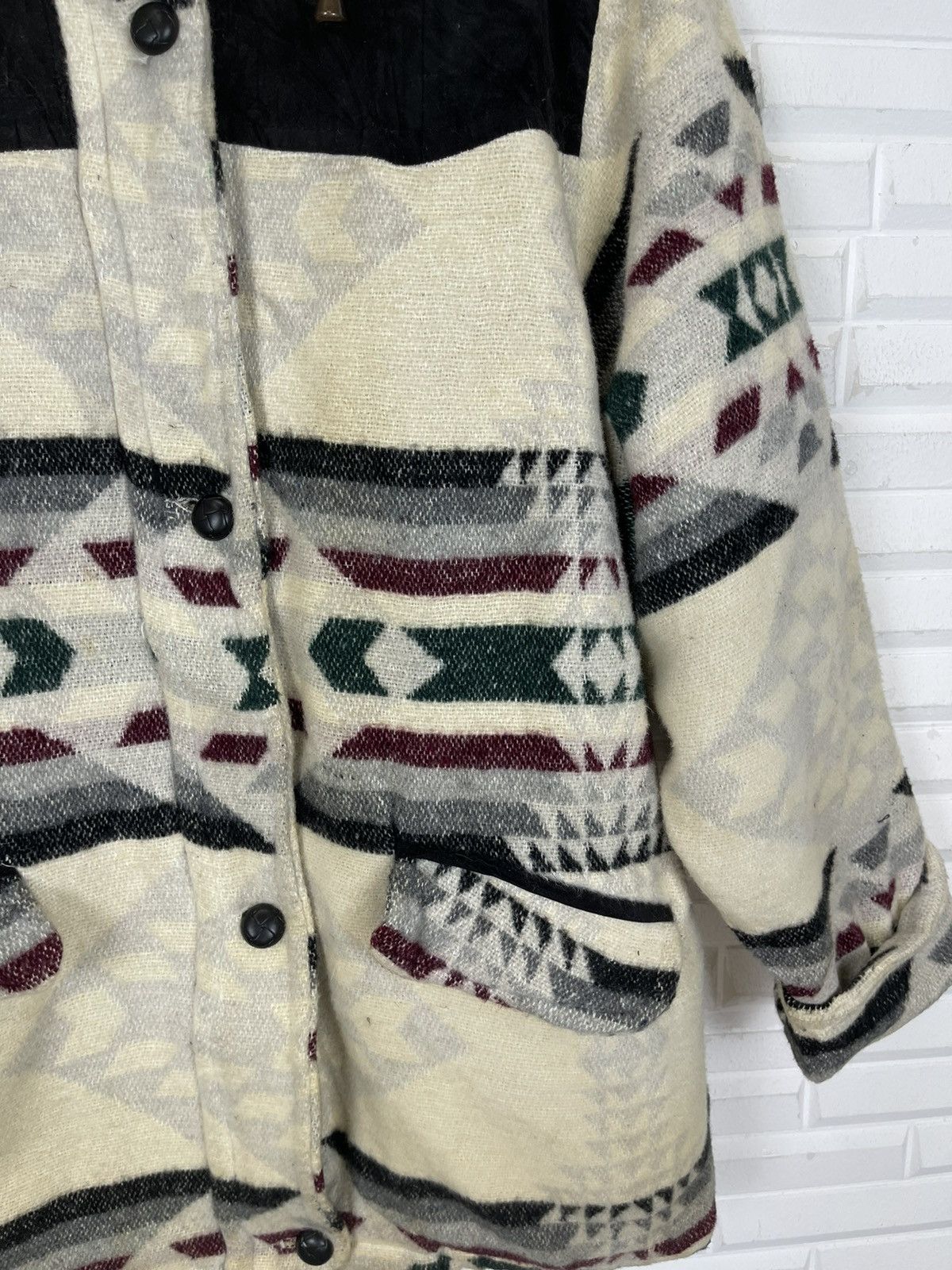 Vintage VINTAGE NAVAJO WOOL HOODIES JACKET MADE IN CANADA Size US L / EU 52-54 / 3 - 3 Thumbnail