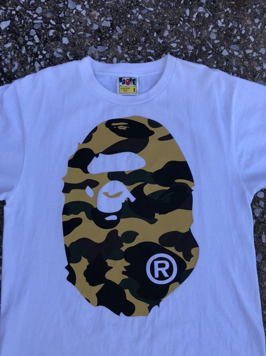 Bape 1ST CAMO BIG APE HEAD TEE Size US S / EU 44-46 / 1 - 3 Thumbnail