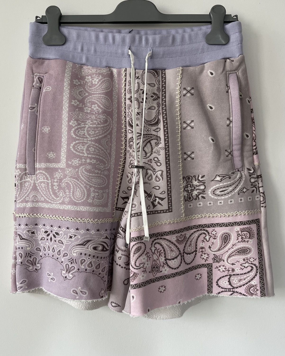 Amiri Amiri Bandana Reconstructed Cotton Shorts Size US 30 / EU 46 - 5 Thumbnail