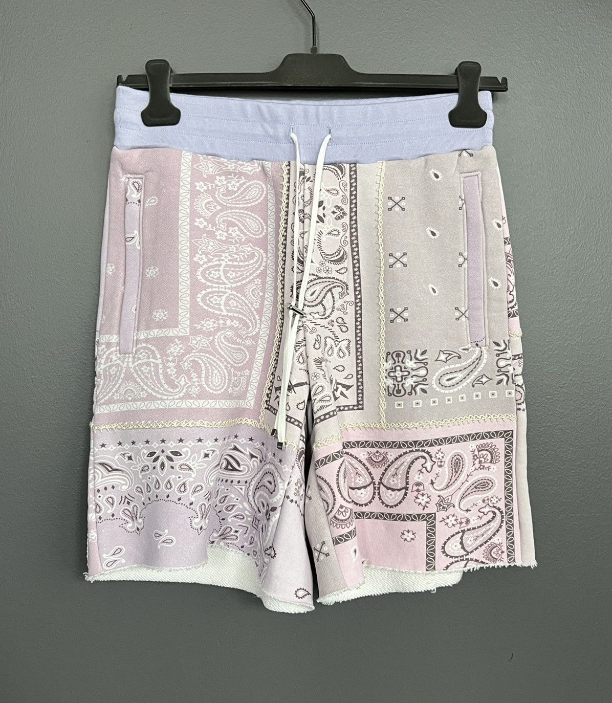 Amiri Amiri Bandana Reconstructed Cotton Shorts Size US 30 / EU 46 - 1 Thumbnail
