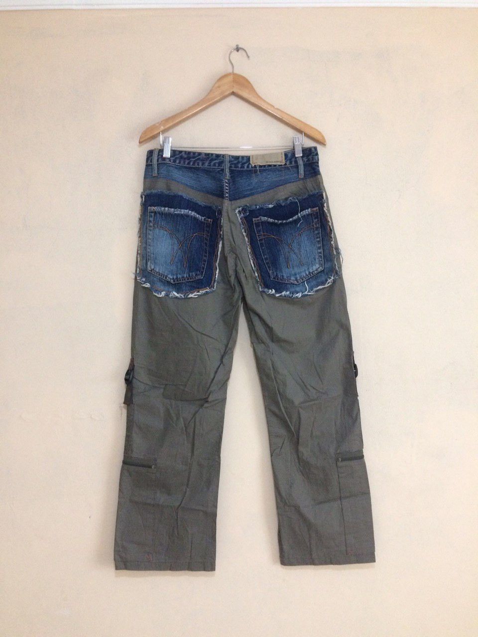 Japanese Brand Tough Jeans Smith Reconstructed Cargo Pants Size US 32 / EU 48 - 2 Thumbnail