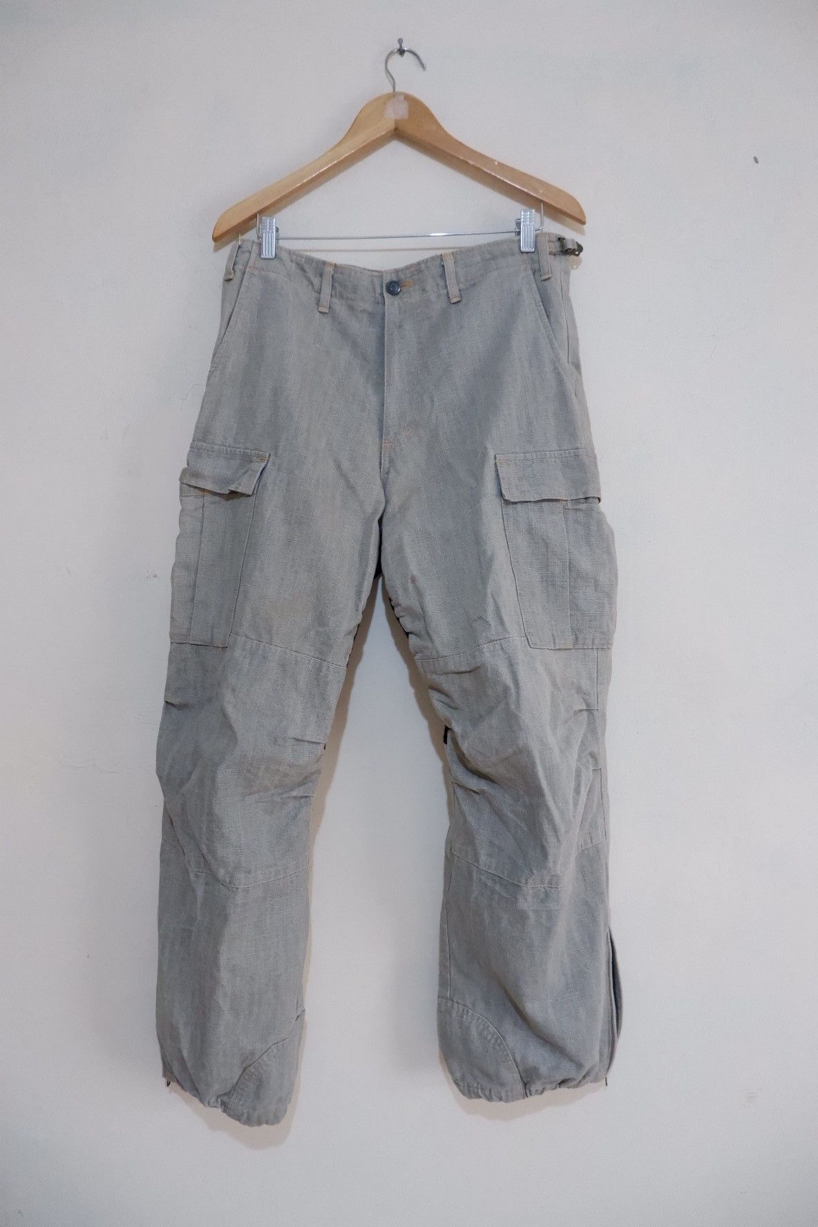 Japanese Brand Fw2004 Revolver Military Cargo Pants Size US 33 - 2 Thumbnail