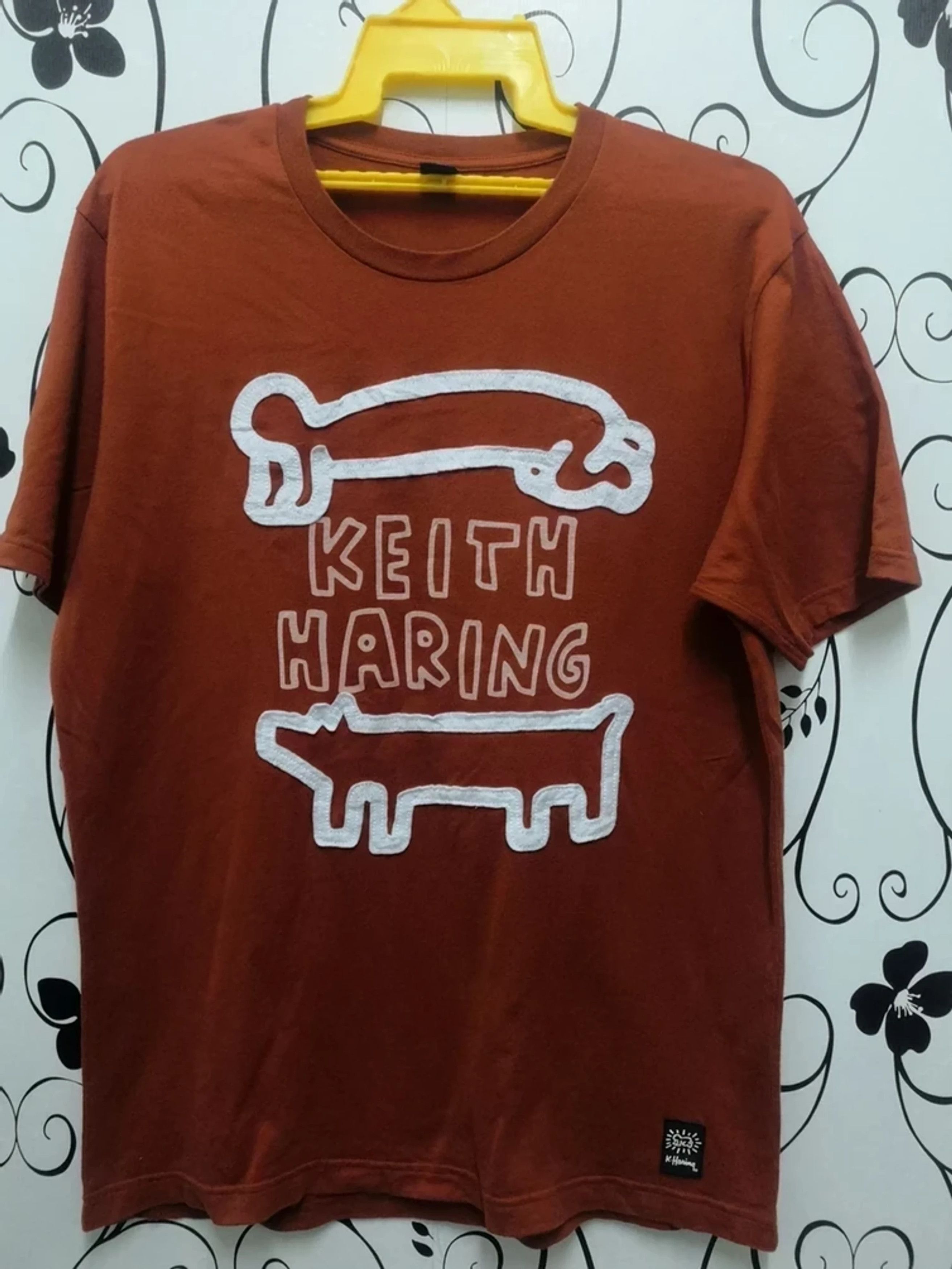 Japanese Brand Vintage Keith Haring T Shirt Art Graffiti Spell Out Size US XL / EU 56 / 4 - 2 Thumbnail
