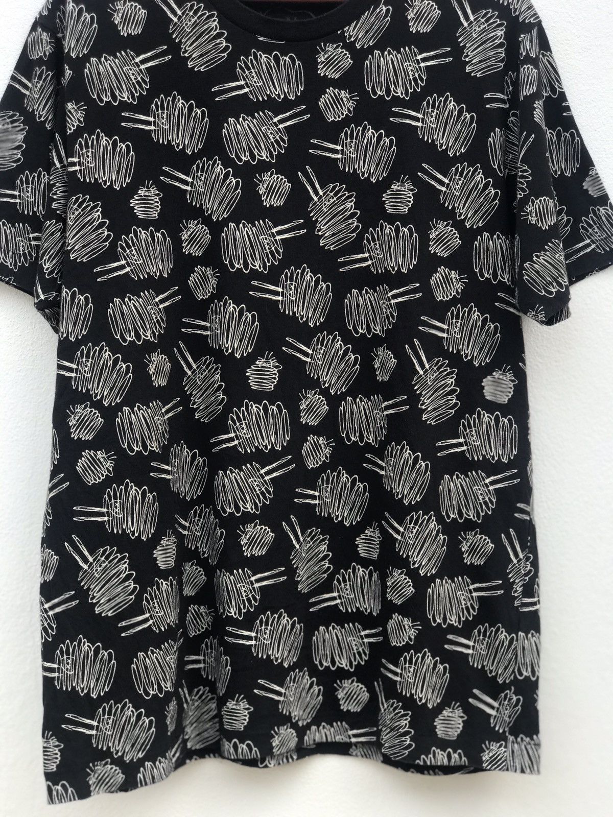 Kaws × Peanuts Kaws x Peanuts Full Print Tshirt Size US L / EU 52-54 / 3 - 2 Thumbnail