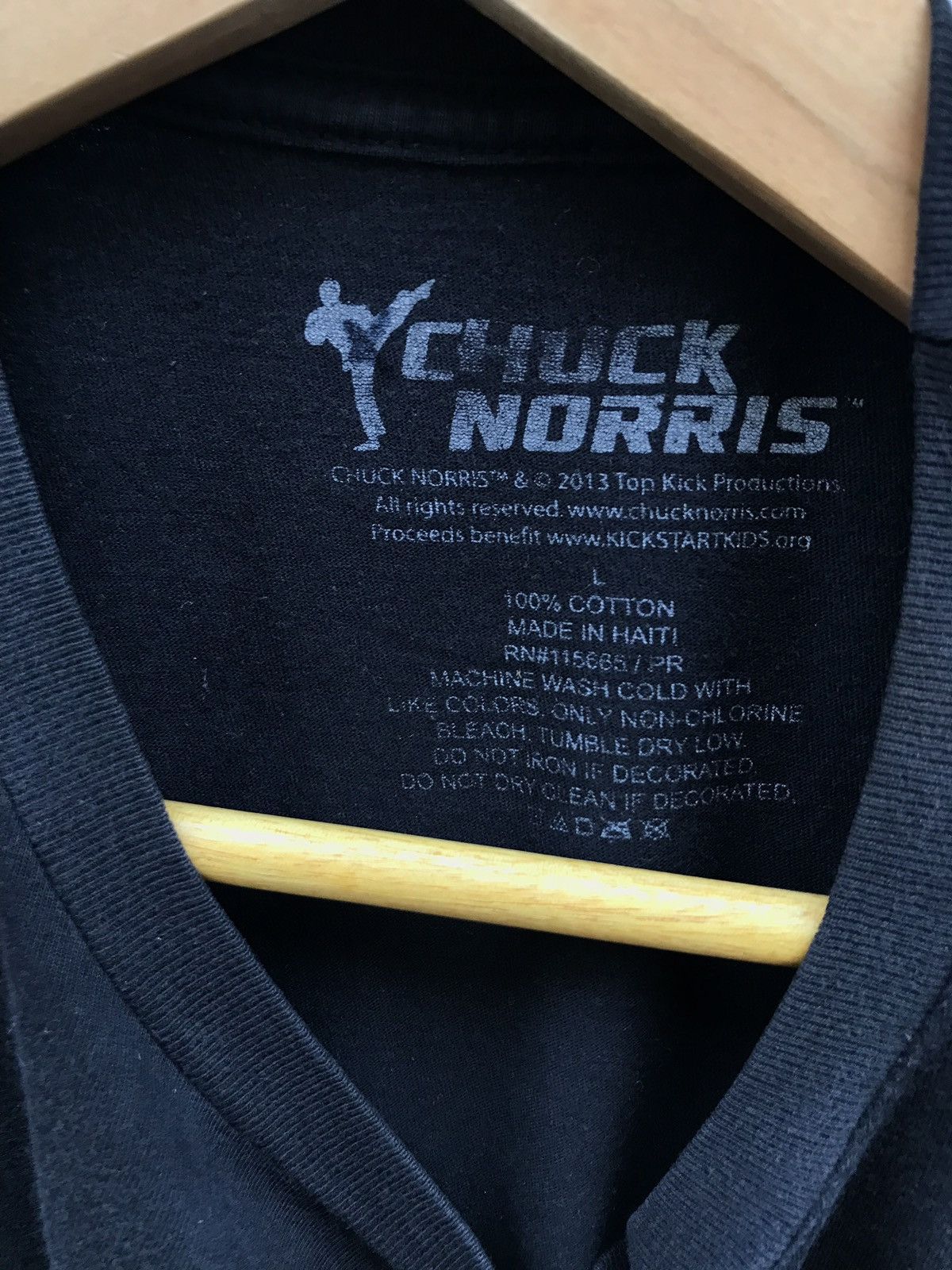 Vintage Vintage Chuck Norris movie promo Tshirt Size US L / EU 52-54 / 3 - 4 Thumbnail