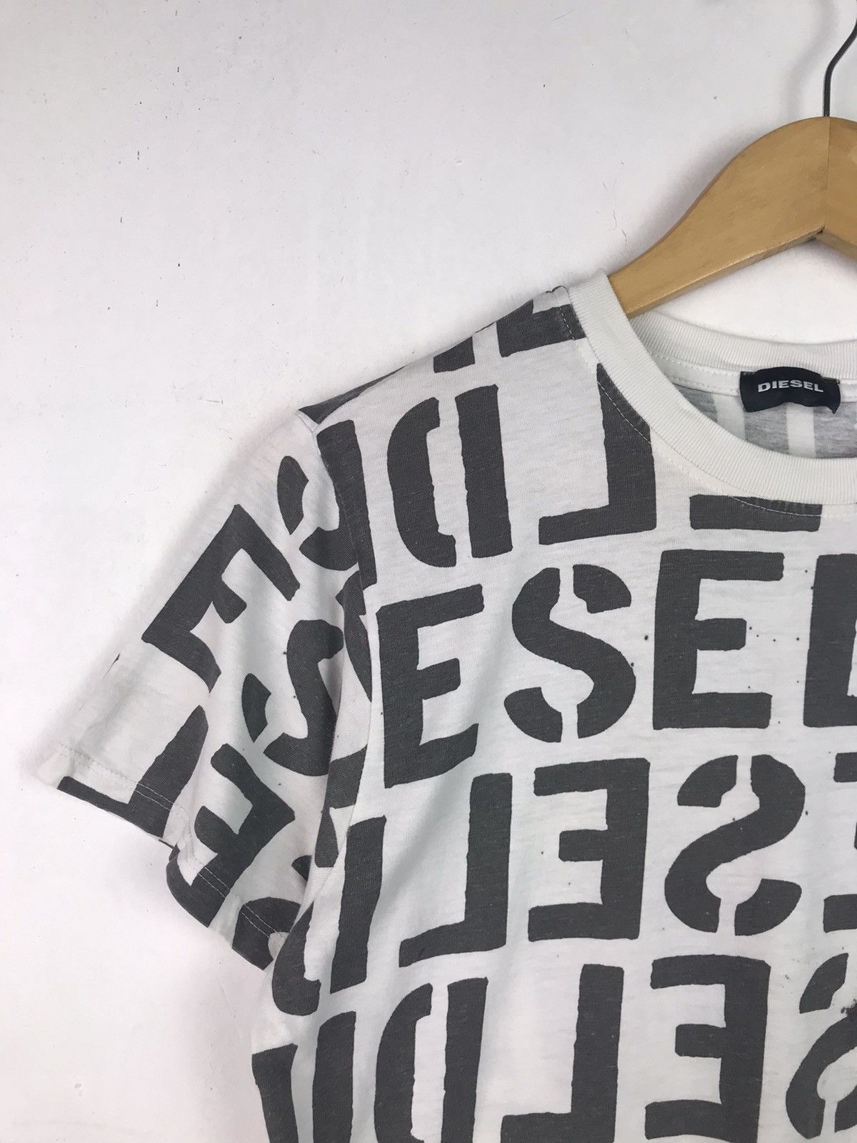 Diesel × Diesel Black Gold × Vintage 🔥Rare🔥Full Monogram Diesel Tee Shirt Size US M / EU 48-50 / 2 - 5 Thumbnail