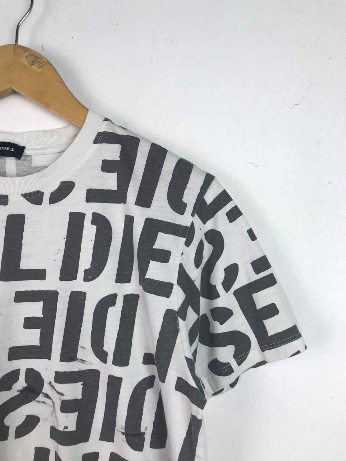 Diesel × Diesel Black Gold × Vintage 🔥Rare🔥Full Monogram Diesel Tee Shirt Size US M / EU 48-50 / 2 - 4 Thumbnail