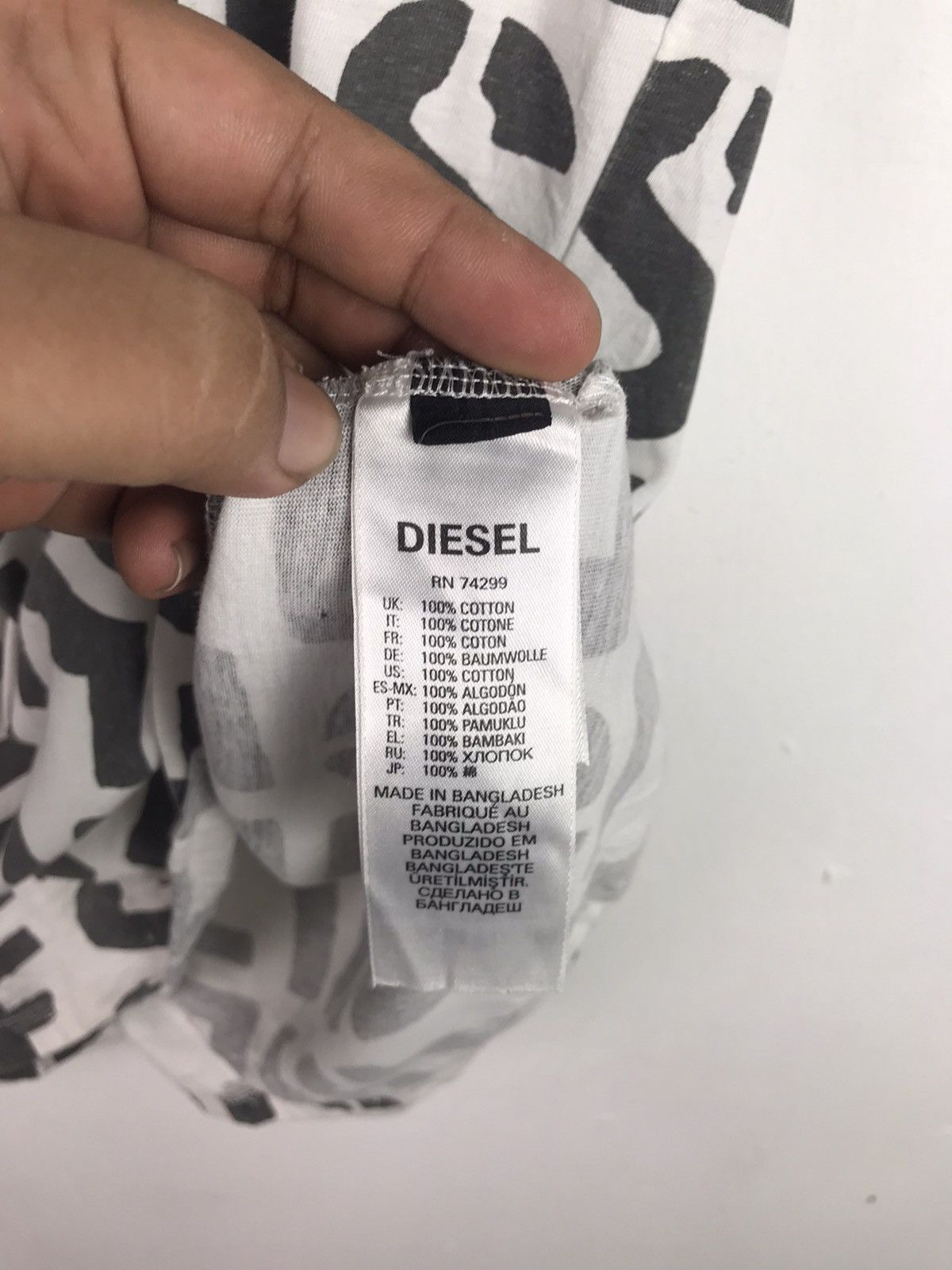 Diesel × Diesel Black Gold × Vintage 🔥Rare🔥Full Monogram Diesel Tee Shirt Size US M / EU 48-50 / 2 - 7 Thumbnail