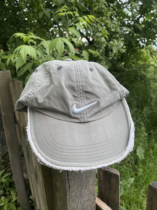 Nike sales distressed cap