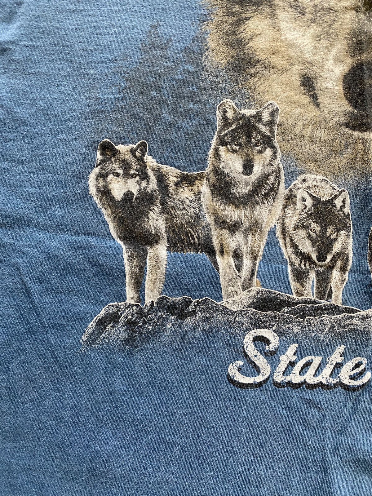 Gildan Vintage Y2K’s Wolves Big Basin State Park Tee Size US XL / EU 56 / 4 - 4 Thumbnail