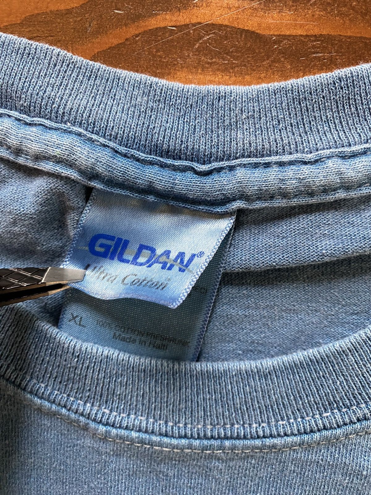 Gildan Vintage Y2K’s Wolves Big Basin State Park Tee Size US XL / EU 56 / 4 - 8 Thumbnail