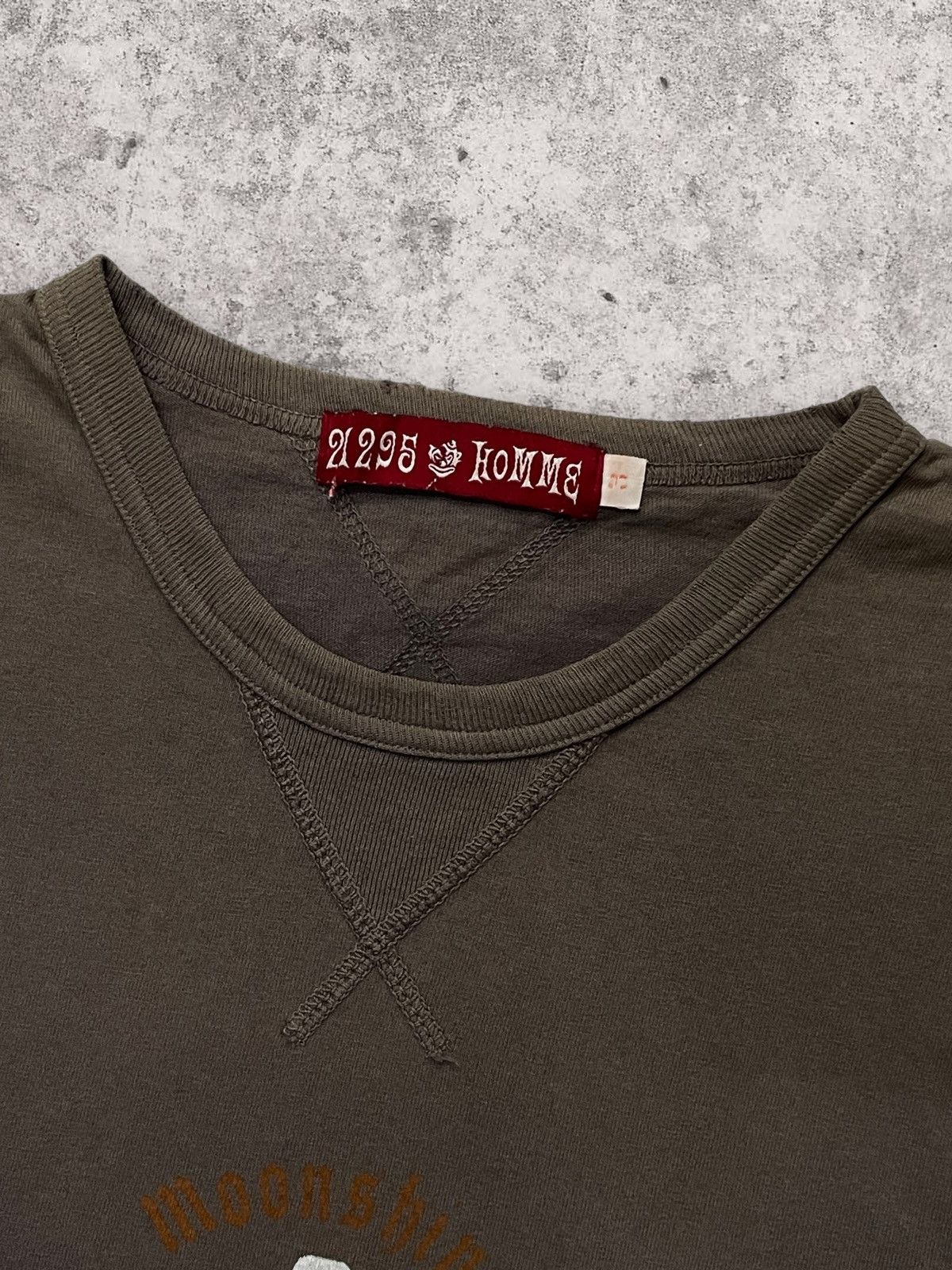 20471120 × 5351 POUR LES HOMMES × Japanese Brand Vintage 291295 Homme Distressed Sun Faded Tshirt Size US M / EU 48-50 / 2 - 10 Thumbnail