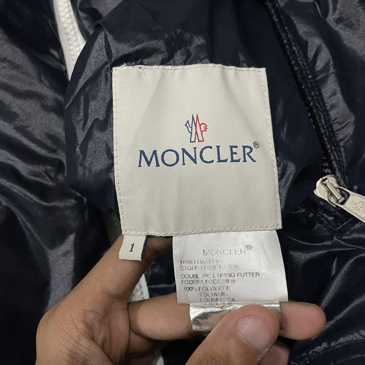 Moncler Moncler Big Logo Reversible Hoodie Puffer Jaket Size US S / EU 44-46 / 1 - 19 Thumbnail