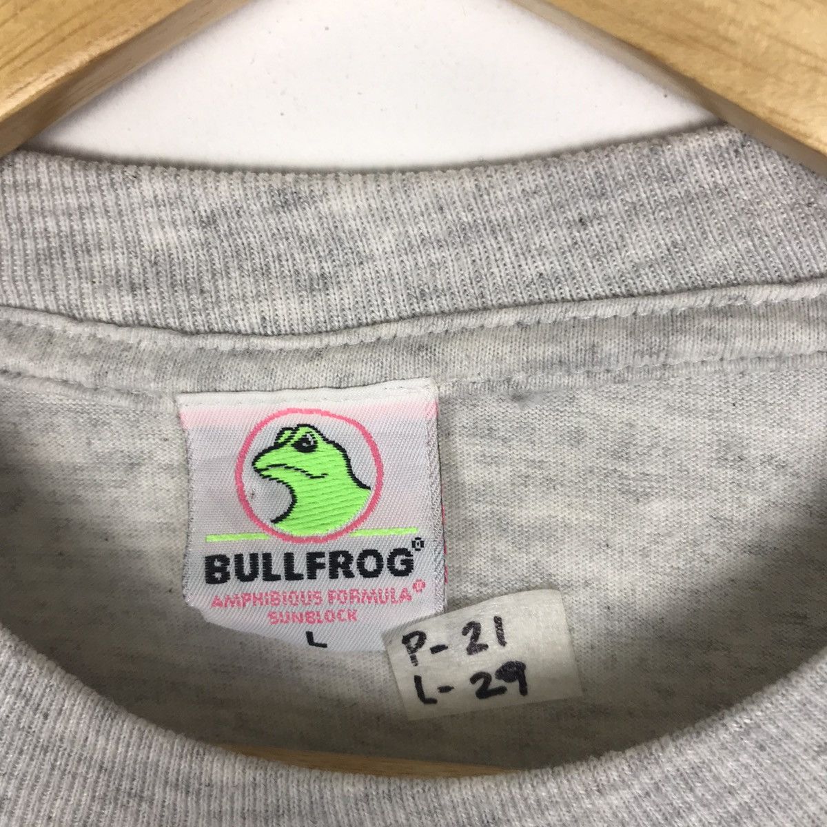 Vintage Vintage 90s Bullfrog Sunblock Surf Graphic Size US L / EU 52-54 / 3 - 8 Thumbnail