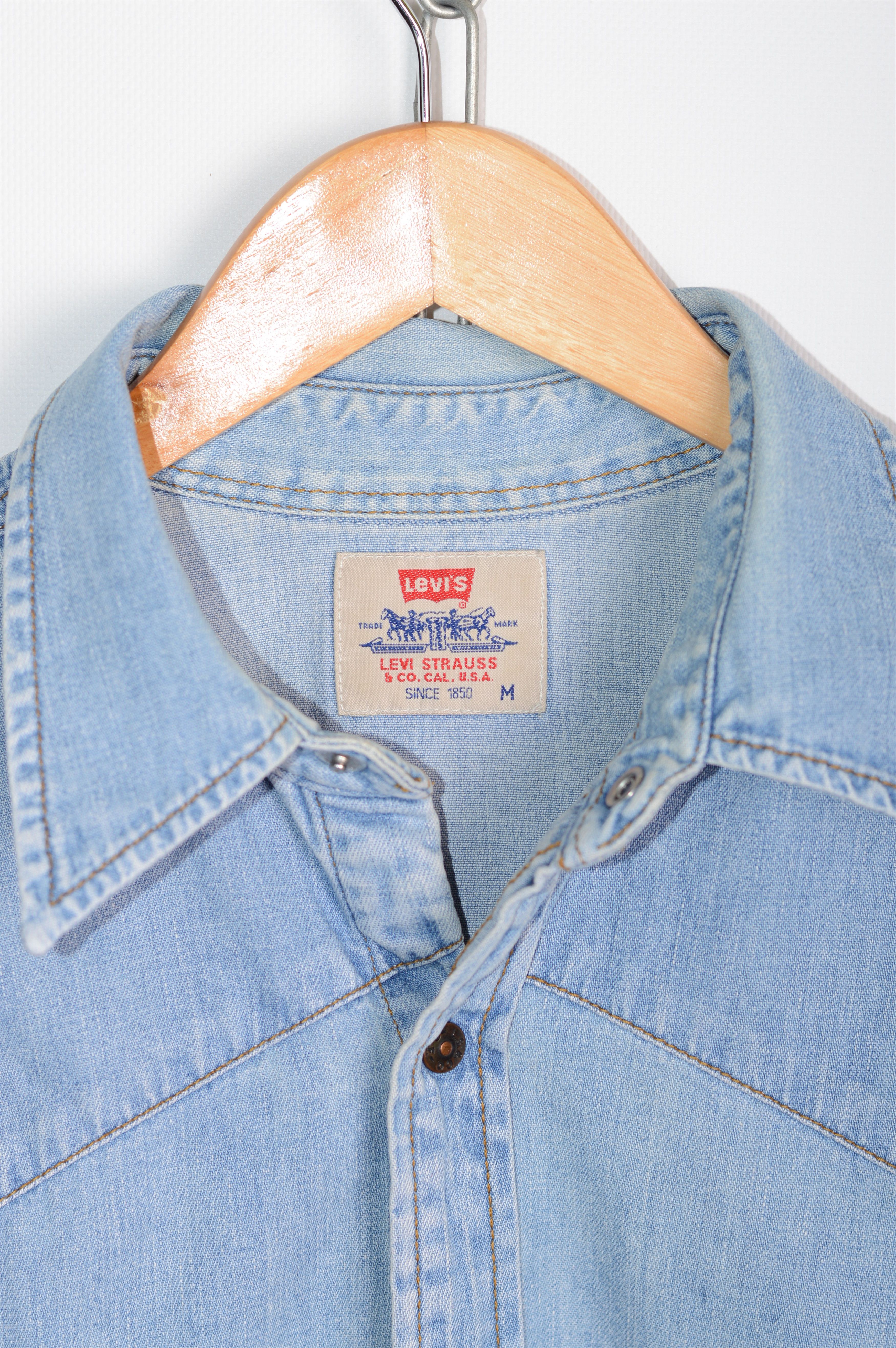 Levi's × Vintage Vintage Levis Denim Jeans Shirt Size US M / EU 48-50 / 2 - 3 Thumbnail