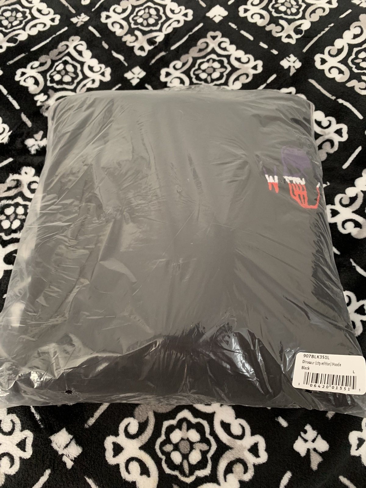 NBA × Warren Lotas Dinosaur (city edition) Toronto Raptors Hoodie Size US L / EU 52-54 / 3 - 3 Thumbnail