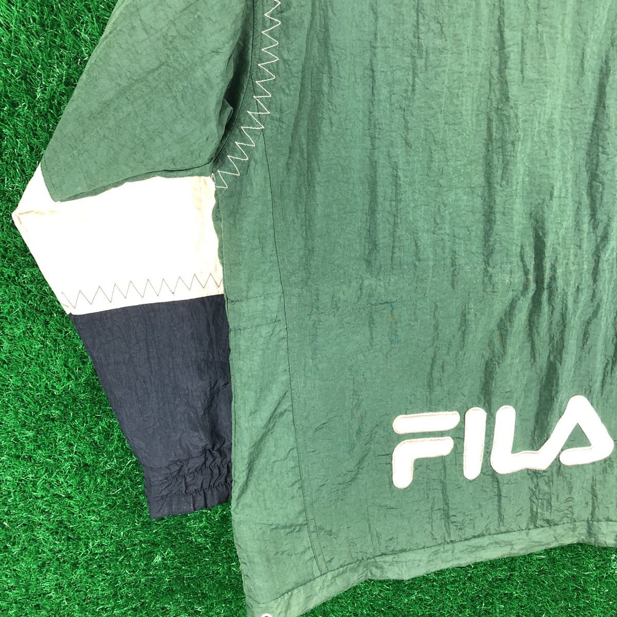 Fila Vintage 90's Fila Big Logo Embroidered Windbreaker Size US XL / EU 56 / 4 - 6 Thumbnail
