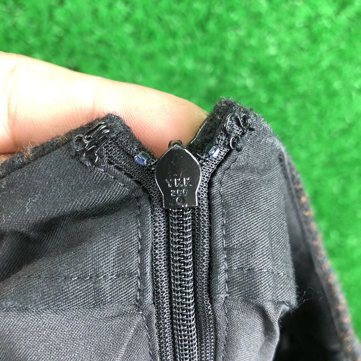 Uniqlo Uniqlo Wool Mini Skirt for Sexy Ladies Size 26" / US 2 / IT 38 - 6 Thumbnail