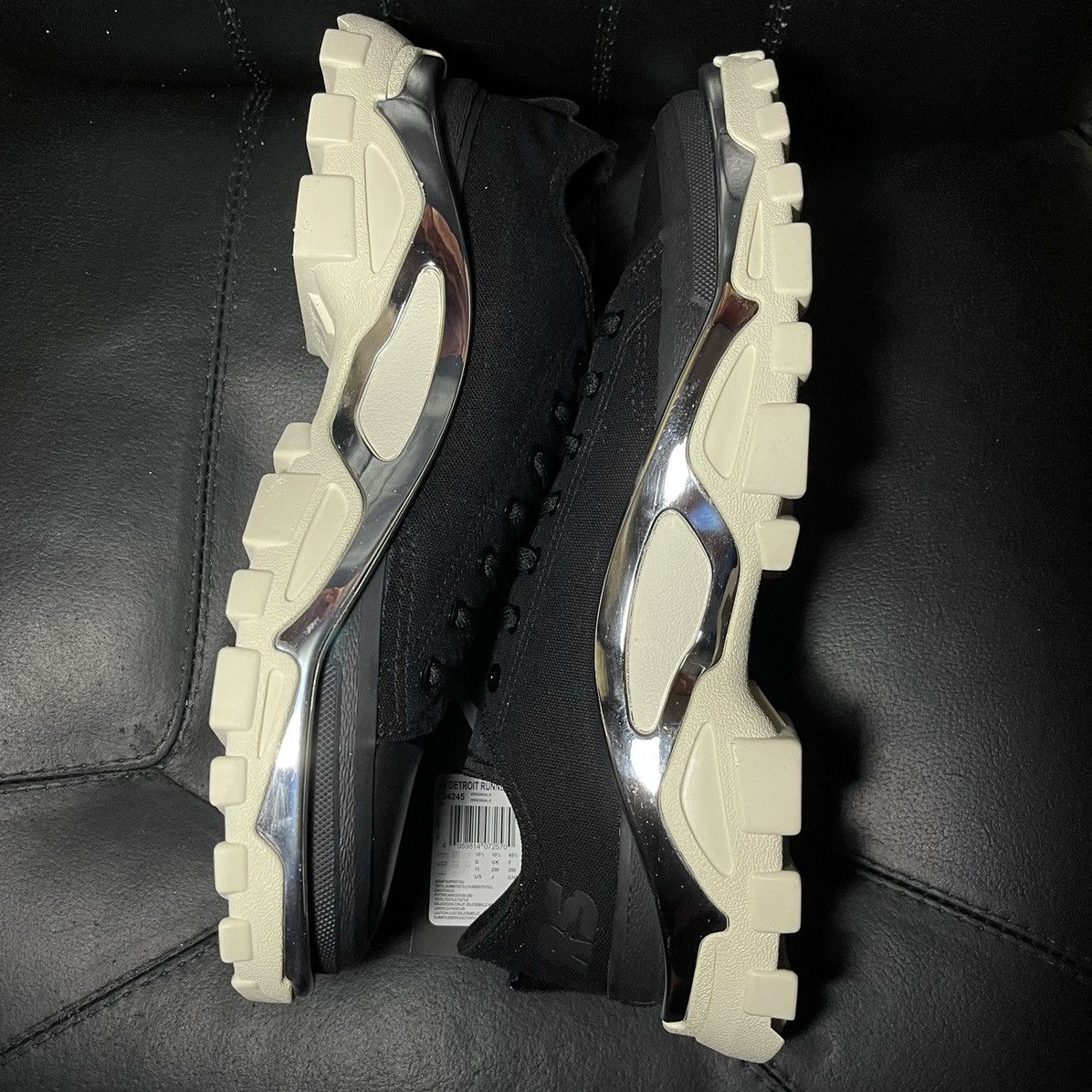 Adidas × Raf Simons Adidas Raf Simons Ozweego Detroit black white Size US 11 / EU 44 - 5 Thumbnail