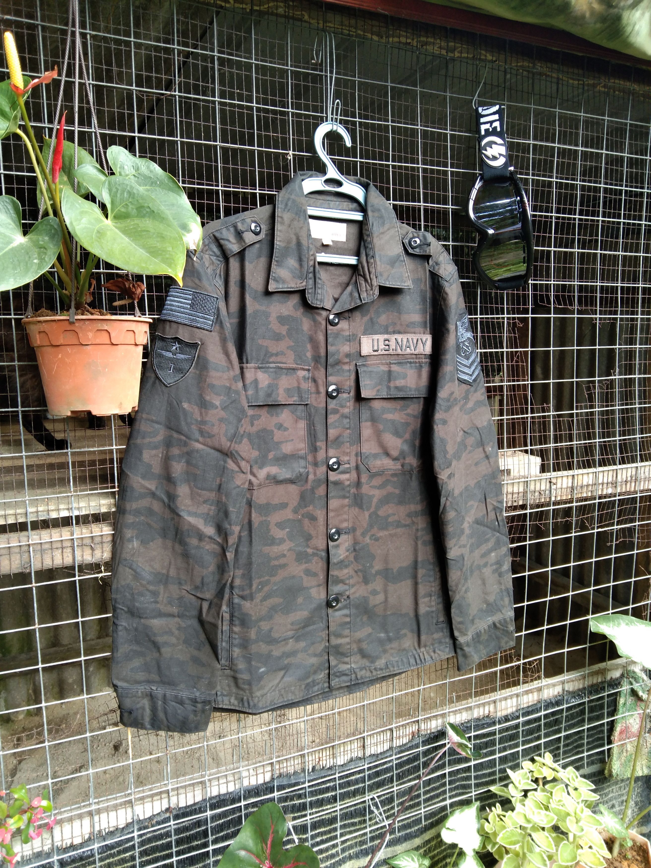 Avirex AVIREX US NAVY LIGHT JACKET(NEVER WORN) Size US L / EU 52-54 / 3 - 1 Thumbnail