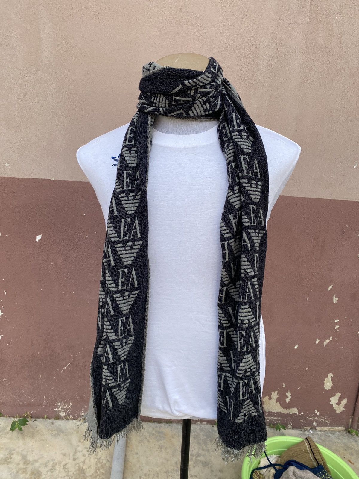 Emporio Armani Steals!! Emporio Armani Big Logo Muffler Scarf Size ONE SIZE - 3 Thumbnail