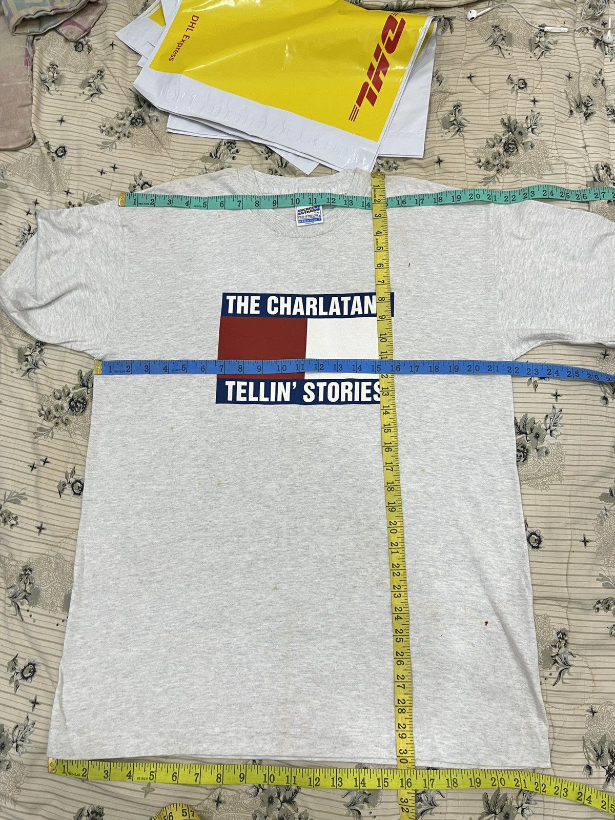 Band Tees VINTAGE THE CHARLATANS TELLIN’ STORIES Size US L / EU 52-54 / 3 - 16 Thumbnail