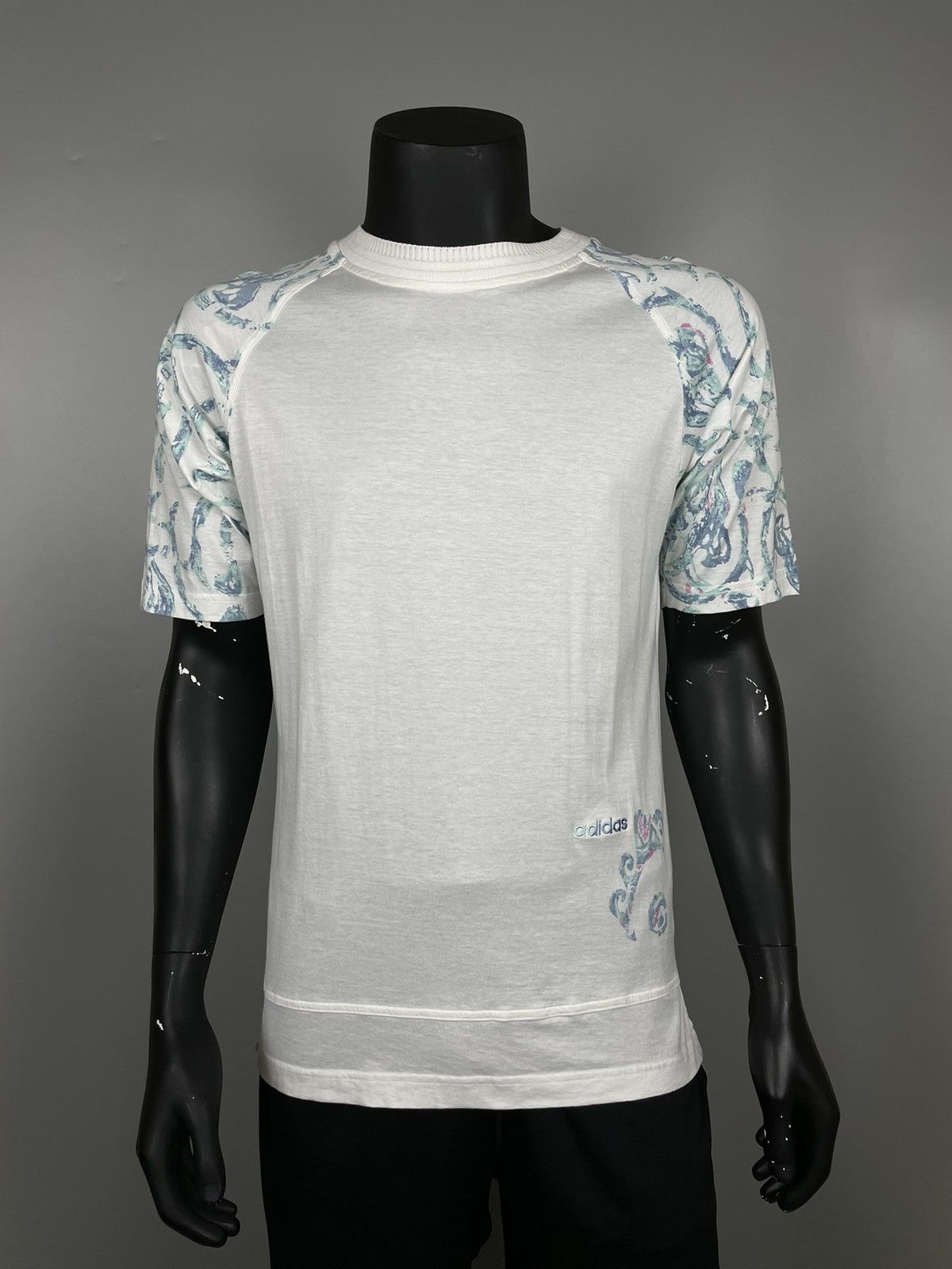 Adidas Vintage Adidas T-shirt Size US S / EU 44-46 / 1 - 1 Thumbnail