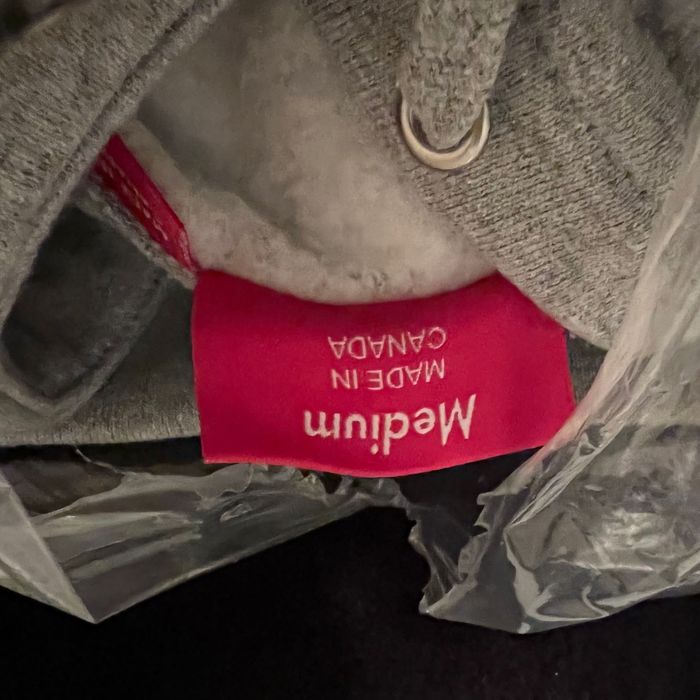 Supreme Supreme KAWS Chalk Logo Hooded Sweatshirt Heather Grey