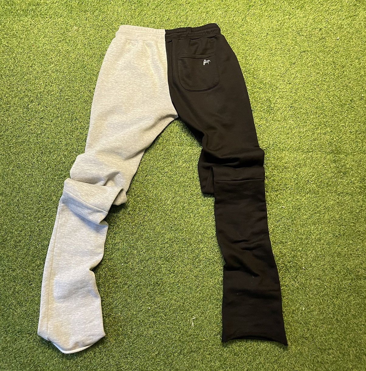 Vintage filthy wealth split stacked black & grey sweatpants sweats Size US 32 / EU 48 - 2 Thumbnail