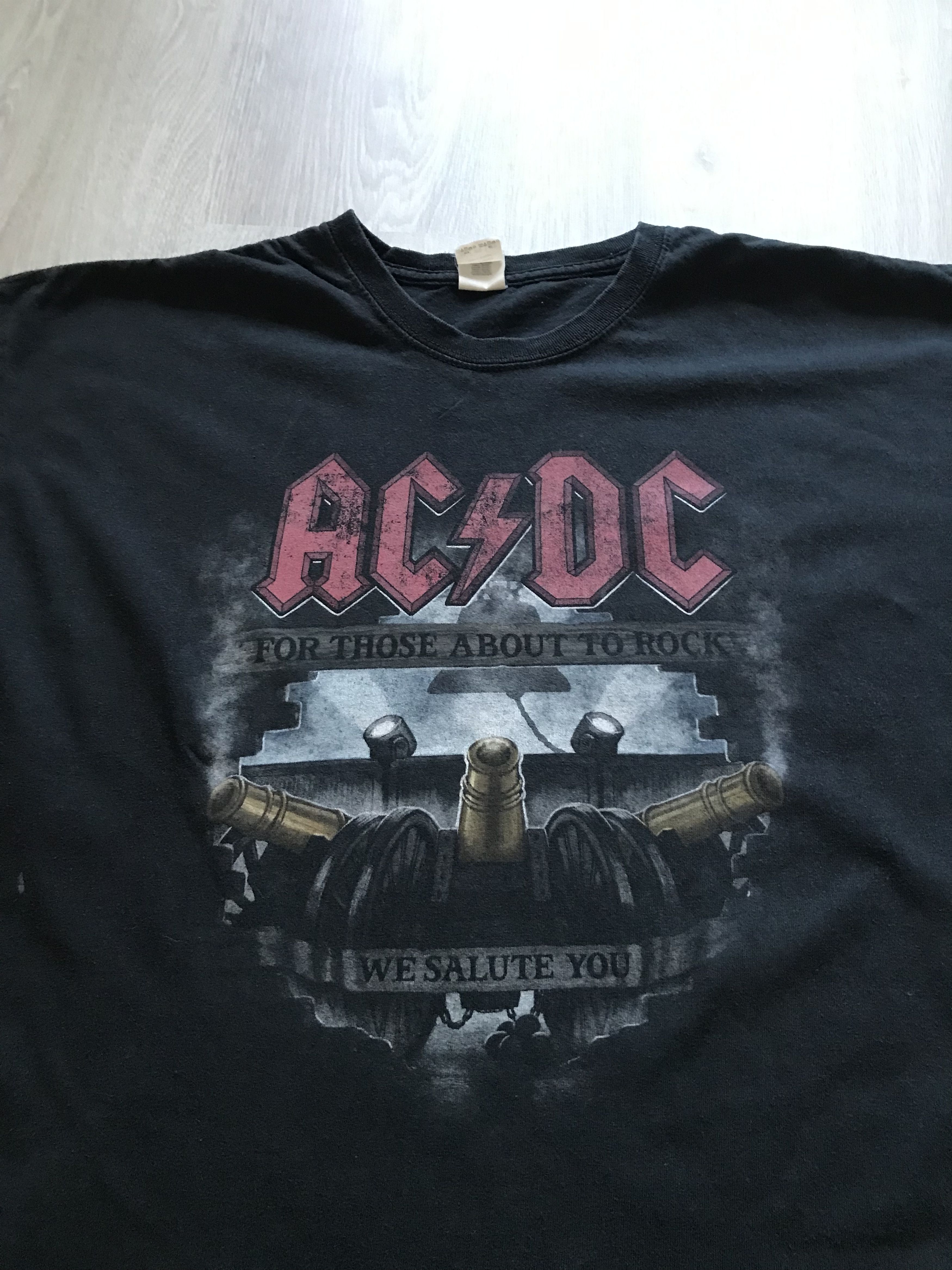 AC/DC AC/DC Rock tee for those about to rock we salute you Size US XXL / EU 58 / 5 - 2 Thumbnail