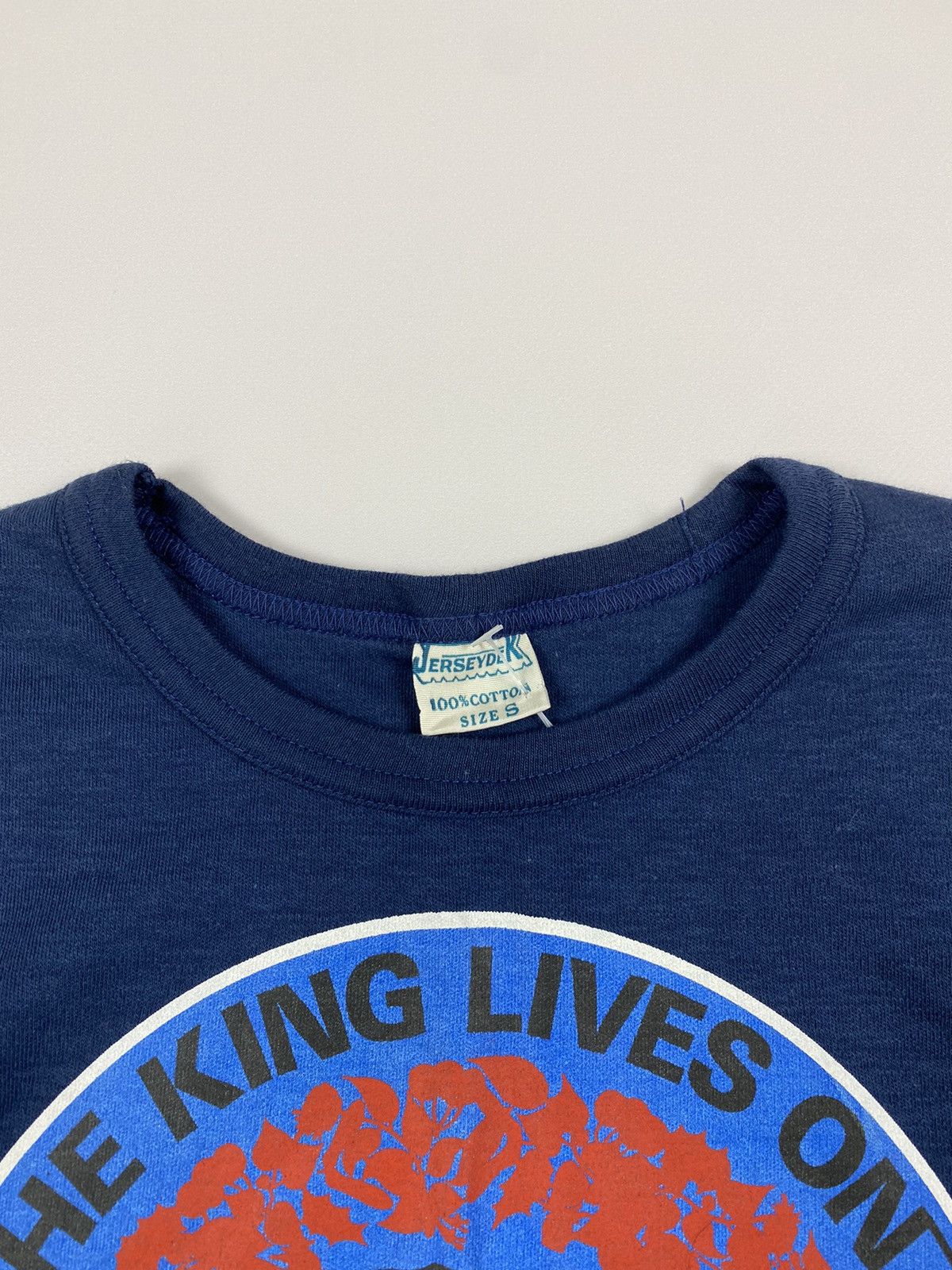 Band Tees × Vintage Vintage Elvis Presley The King Lives On T-Shirt Size S / US 4 / IT 40 - 7 Thumbnail