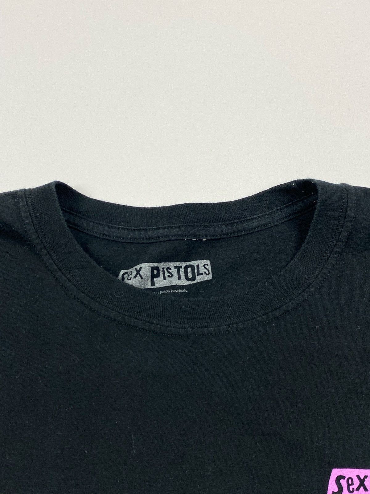 Band Tees 2019 Sex Pistols Never Mind T-Shirt Size US L / EU 52-54 / 3 - 6 Thumbnail