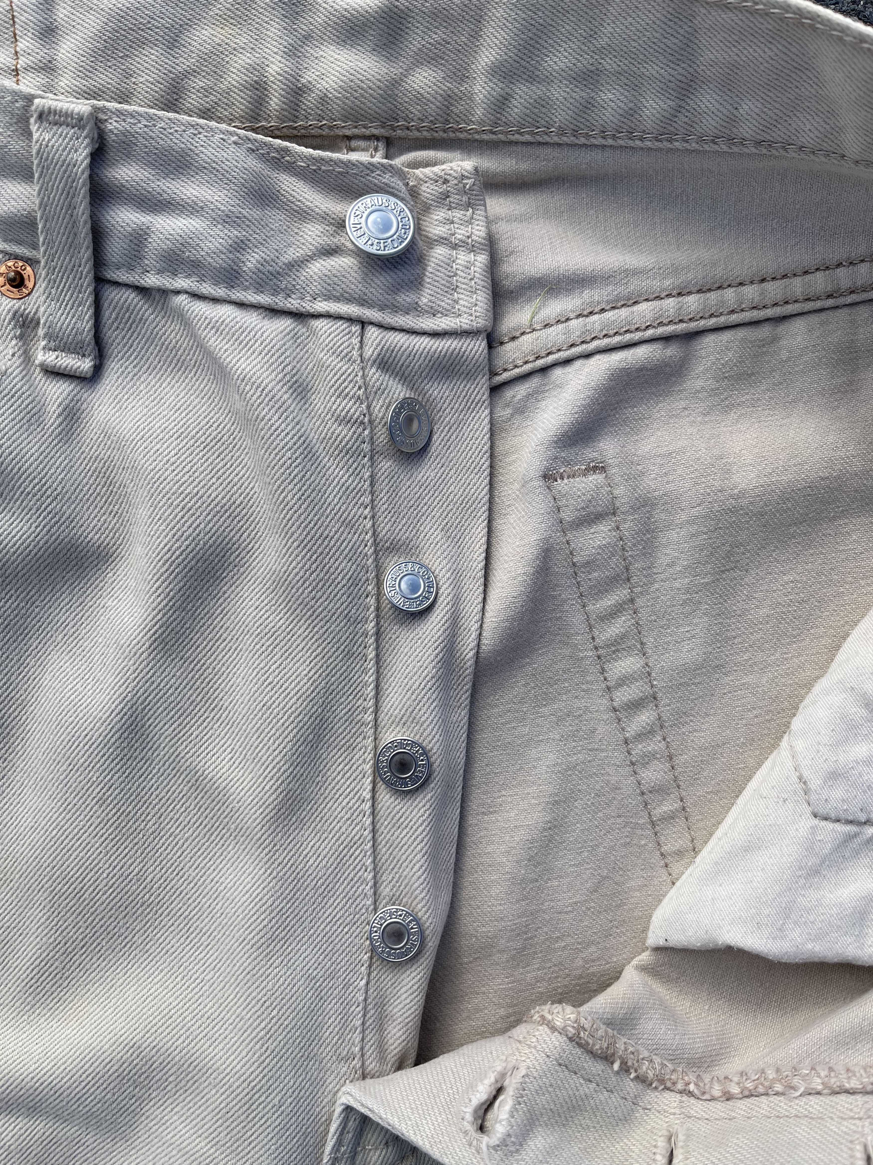 Levi's × Levi's Vintage Clothing × Vintage Vintage Levi's 501 Cream Denim Pant Size US 33 - 9 Thumbnail