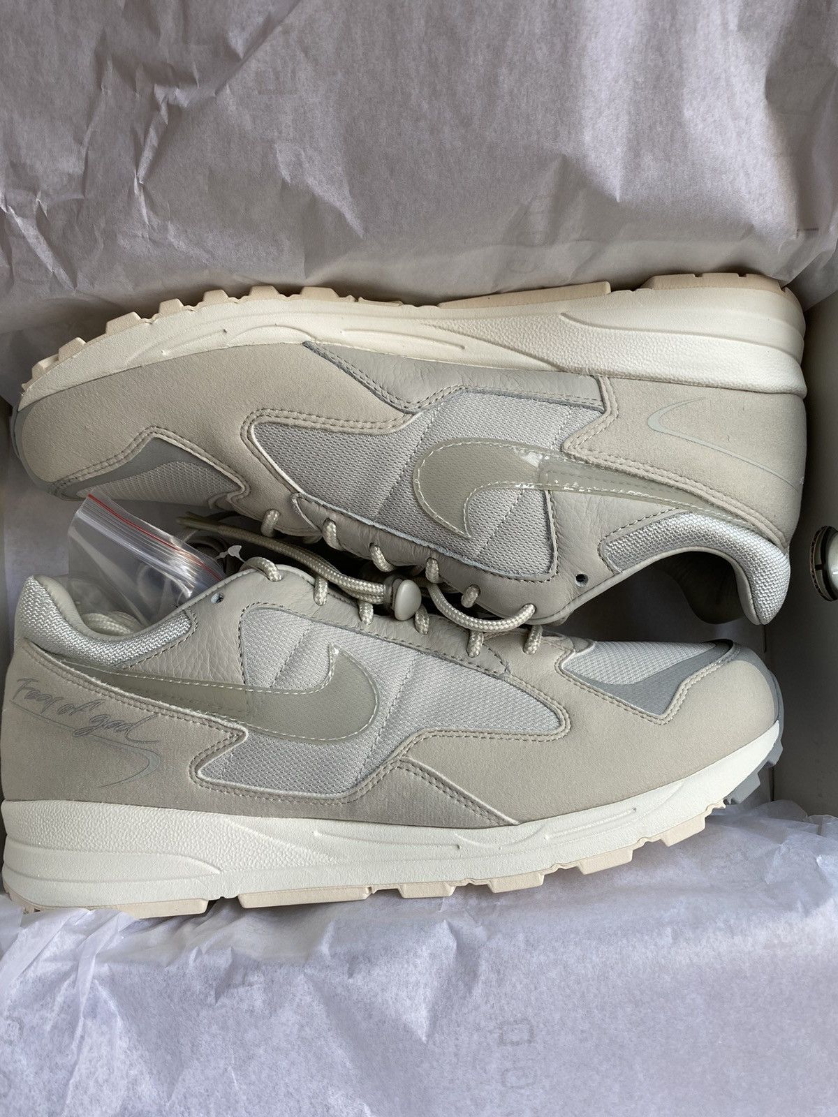 Fear of God × Nike Nike Air Fear of God Skylon 2 ‘Light Bone’ Size US 9 / EU 42 - 3 Thumbnail