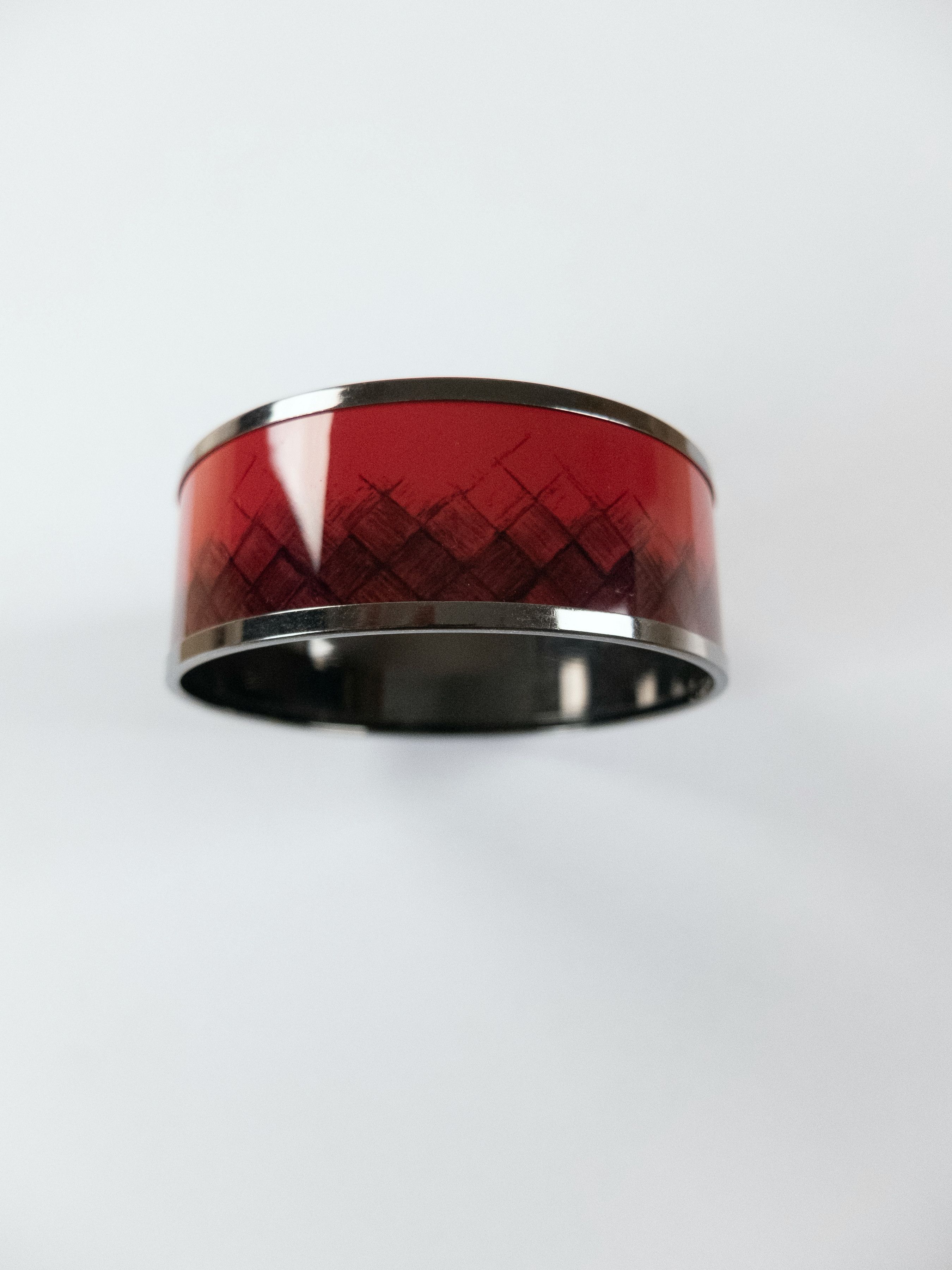 Bottega Veneta BOTTEGA VENETA red intrecciato print enamel bangle bracelet Size ONE SIZE - 5 Thumbnail