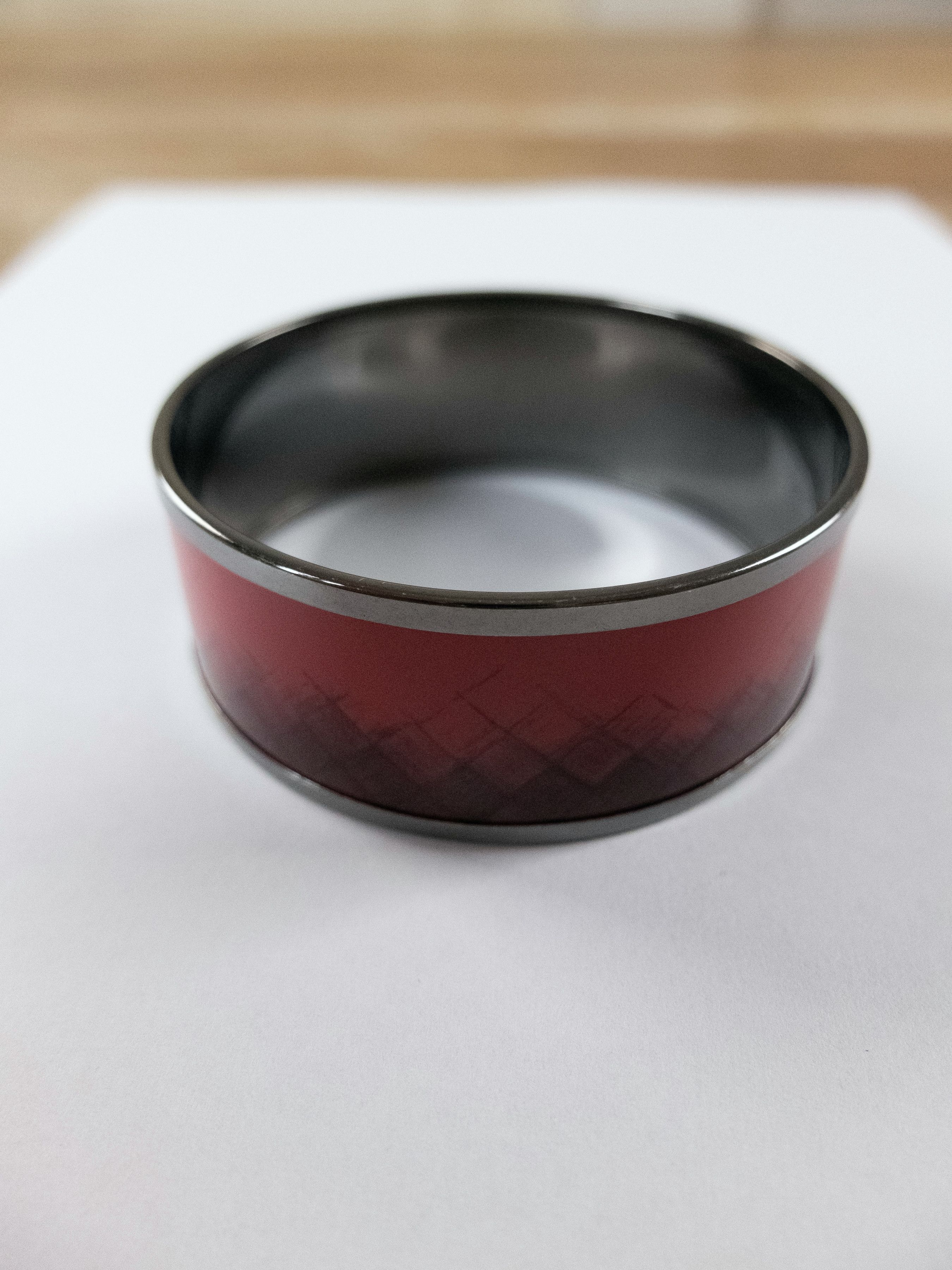 Bottega Veneta BOTTEGA VENETA red intrecciato print enamel bangle bracelet Size ONE SIZE - 2 Thumbnail