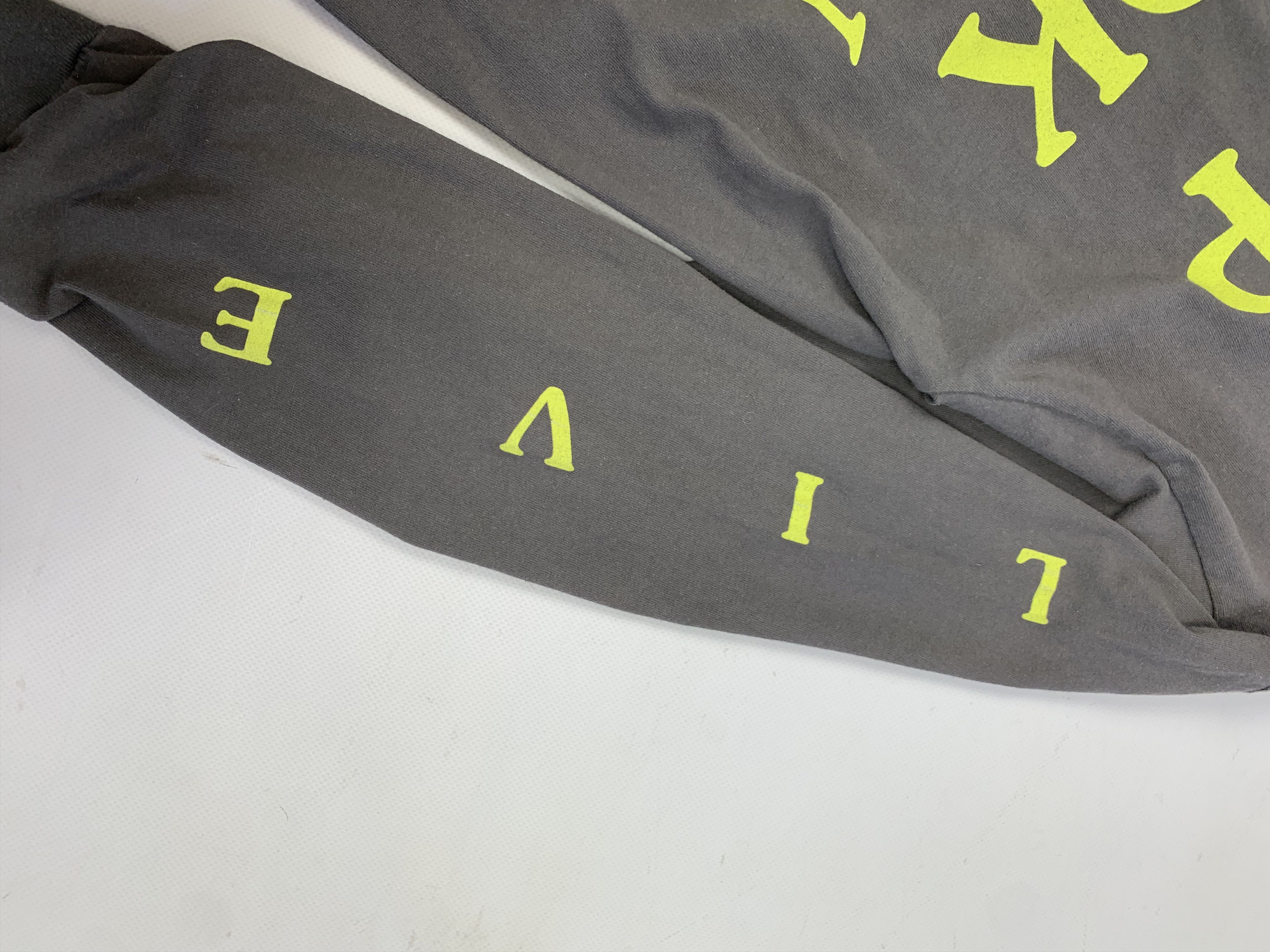 Travis Scott Astroworld Travis Scott Long sleeve Size US L / EU 52-54 / 3 - 6 Thumbnail