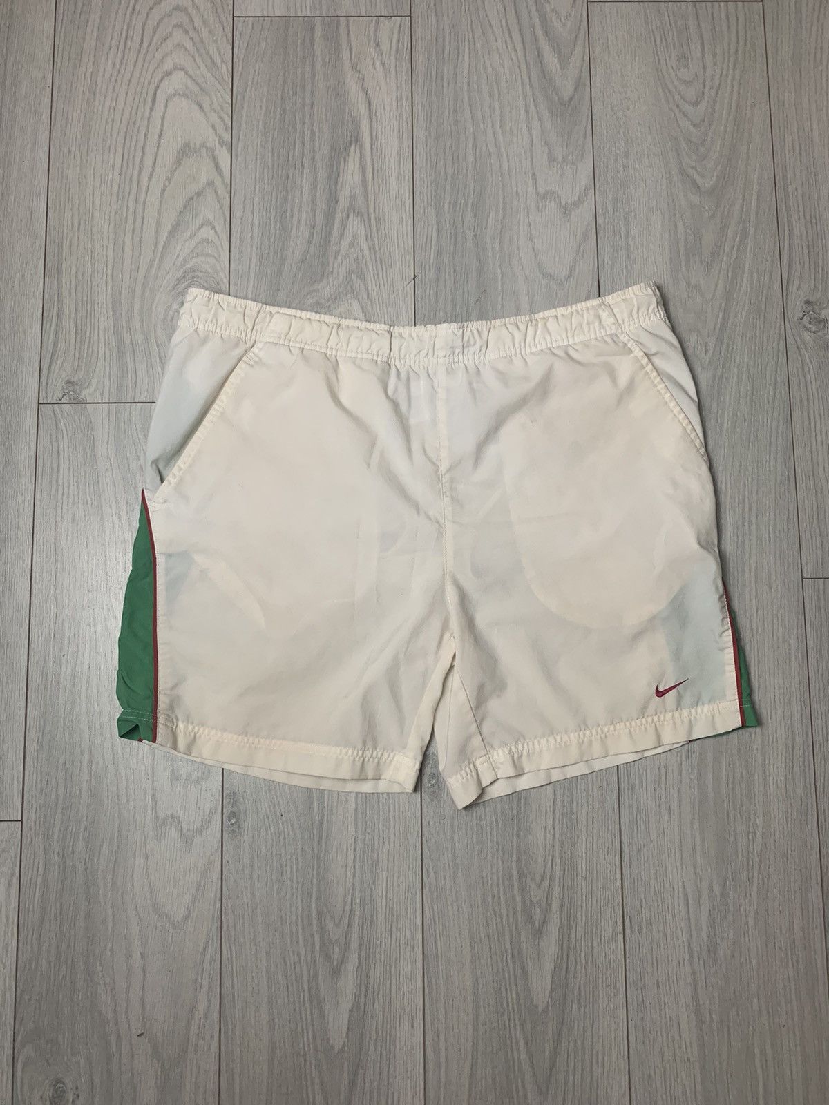 Nike × Vintage Vintage Shorts Nike Swoosh Size US 36 / EU 52 - 1 Thumbnail