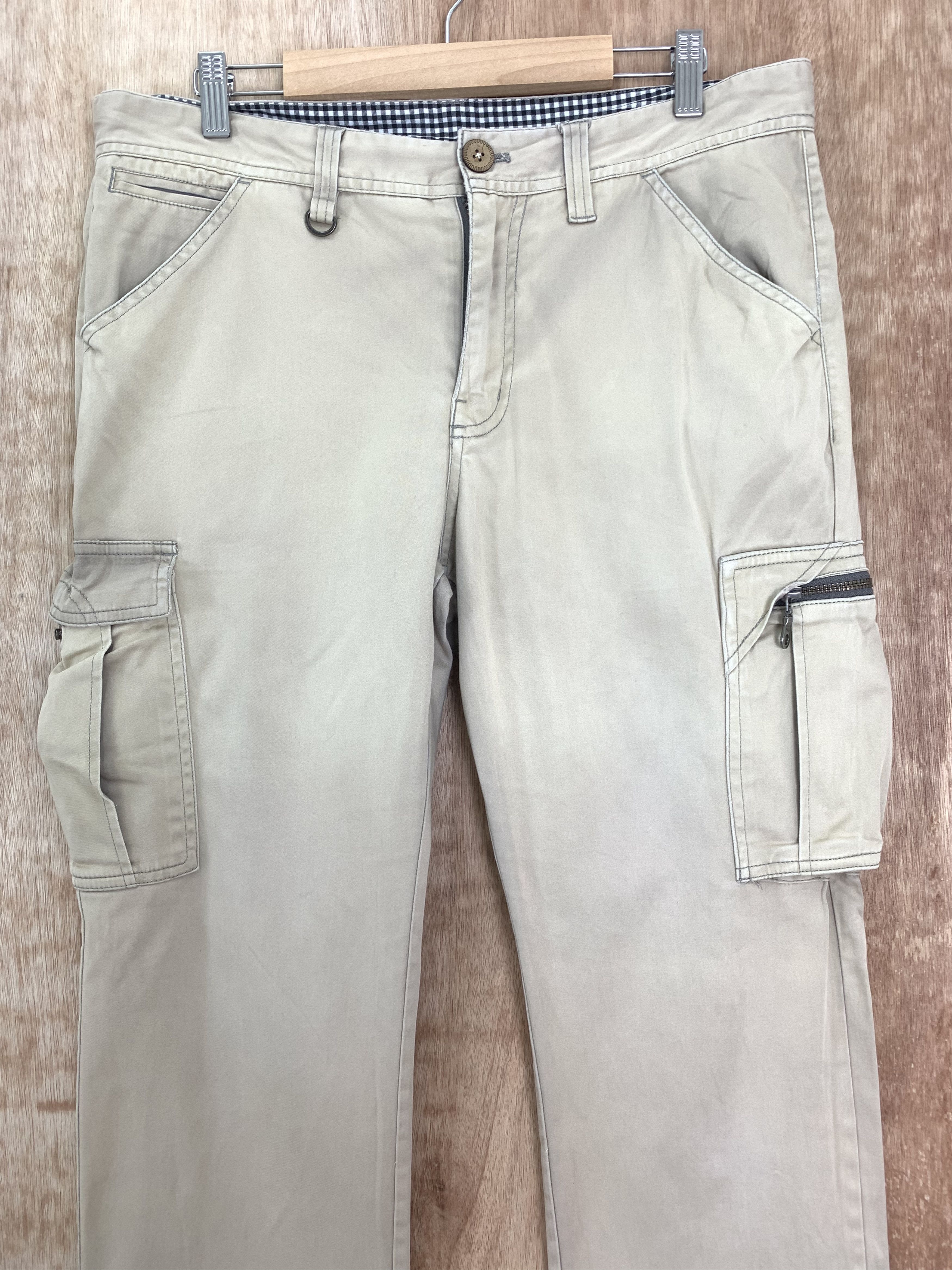 Japanese Brand Cargo Pants Mulitpocket Utilty Vintage Streetwear Size US 32 / EU 48 - 2 Thumbnail